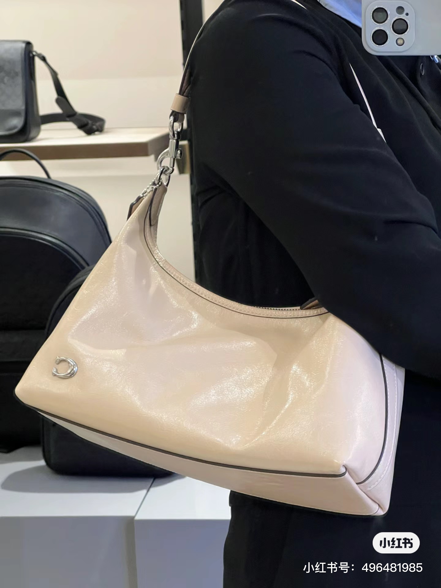 [Todays new product] Pure original CR652, coachs latest Juliet oil-waxed cowhide, pleated craft effect