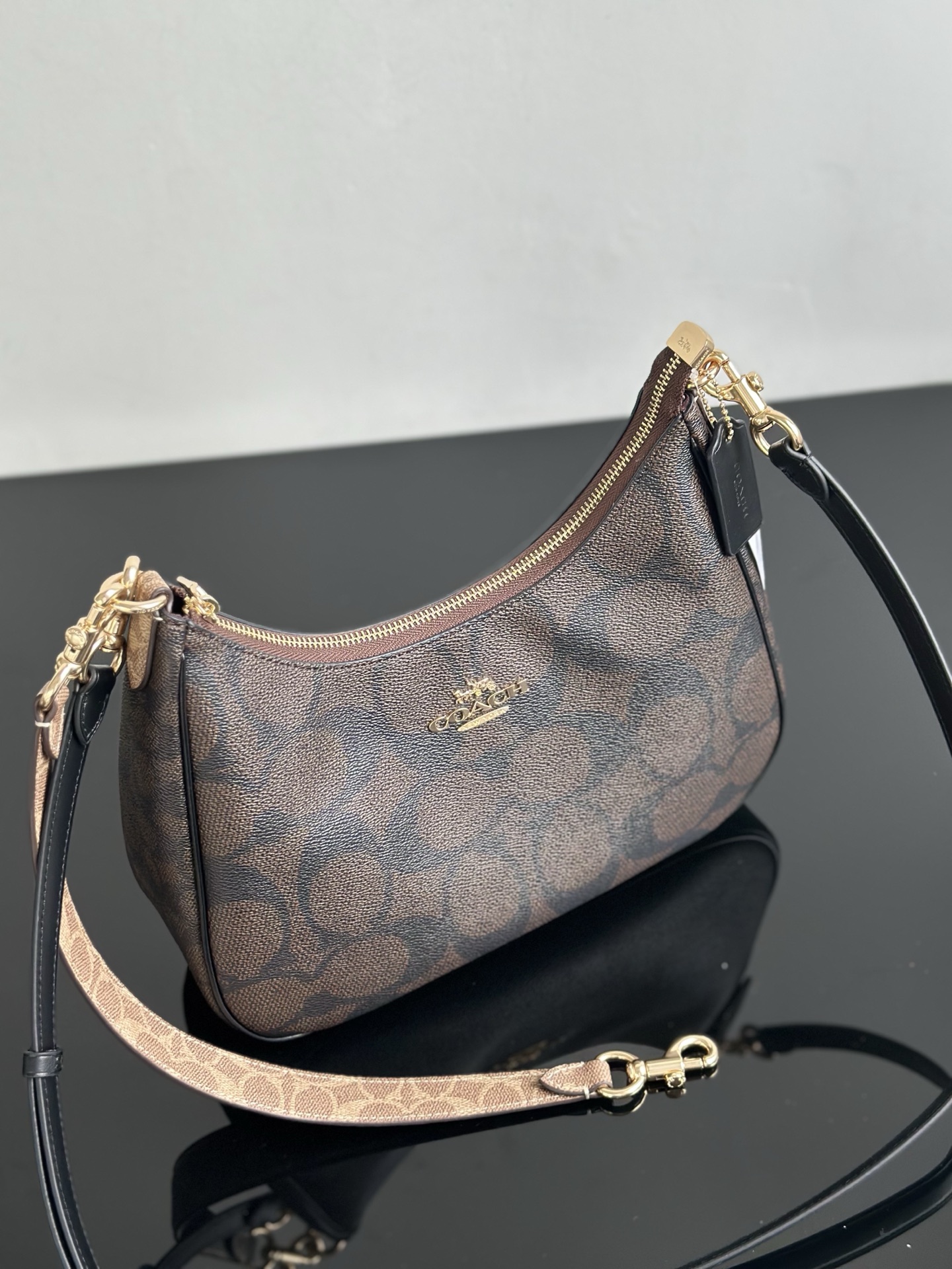 Coach ～原Coach蔻驰CV940/CAA69 Teri系列大号月牙包/腋下包5个配色
