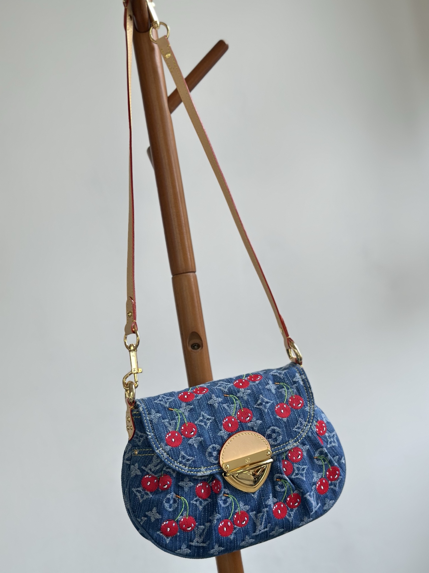 Louis Vuitton Sunset Monogram Denim Bag with Cherry Embroidery & Leather Strap 9 i1752825225241 3220 0 7