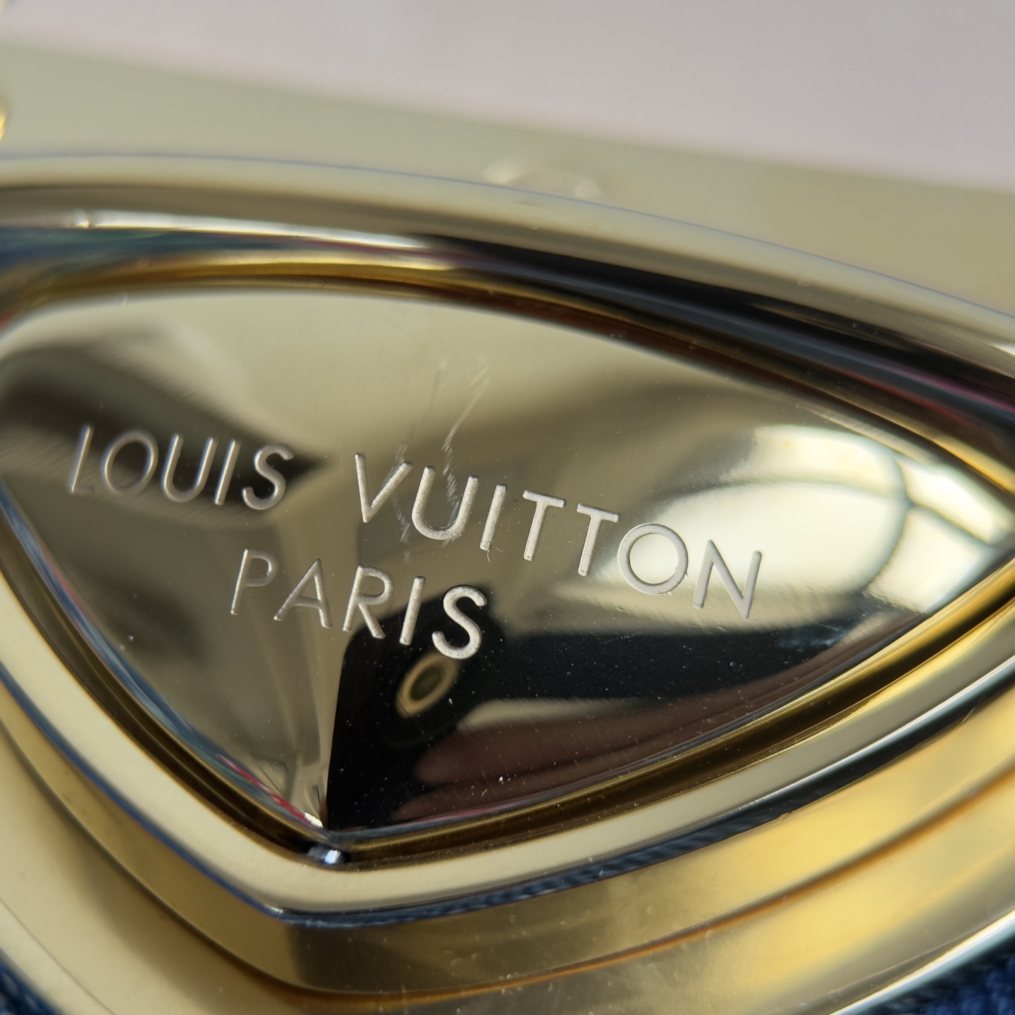Louis Vuitton Gold-Tone Metal Hardware for Luxury Bags - Authentic Quality 2 i1752825386372 6369 0 0