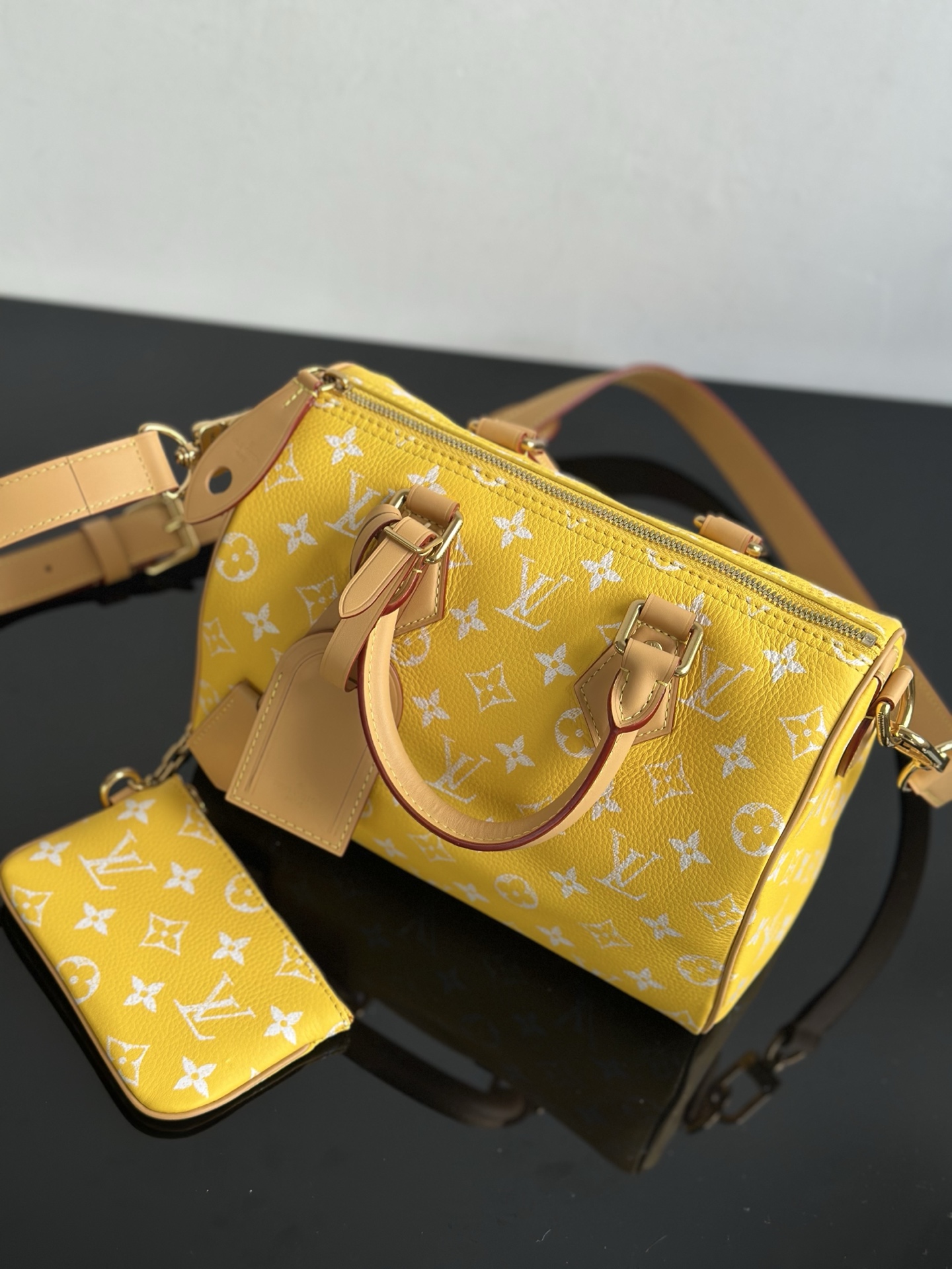 Louis Vuitton Speedy Bandoulière 25 Yellow Monogram Leather Satchel 2 i1753340704354 9894 0 1