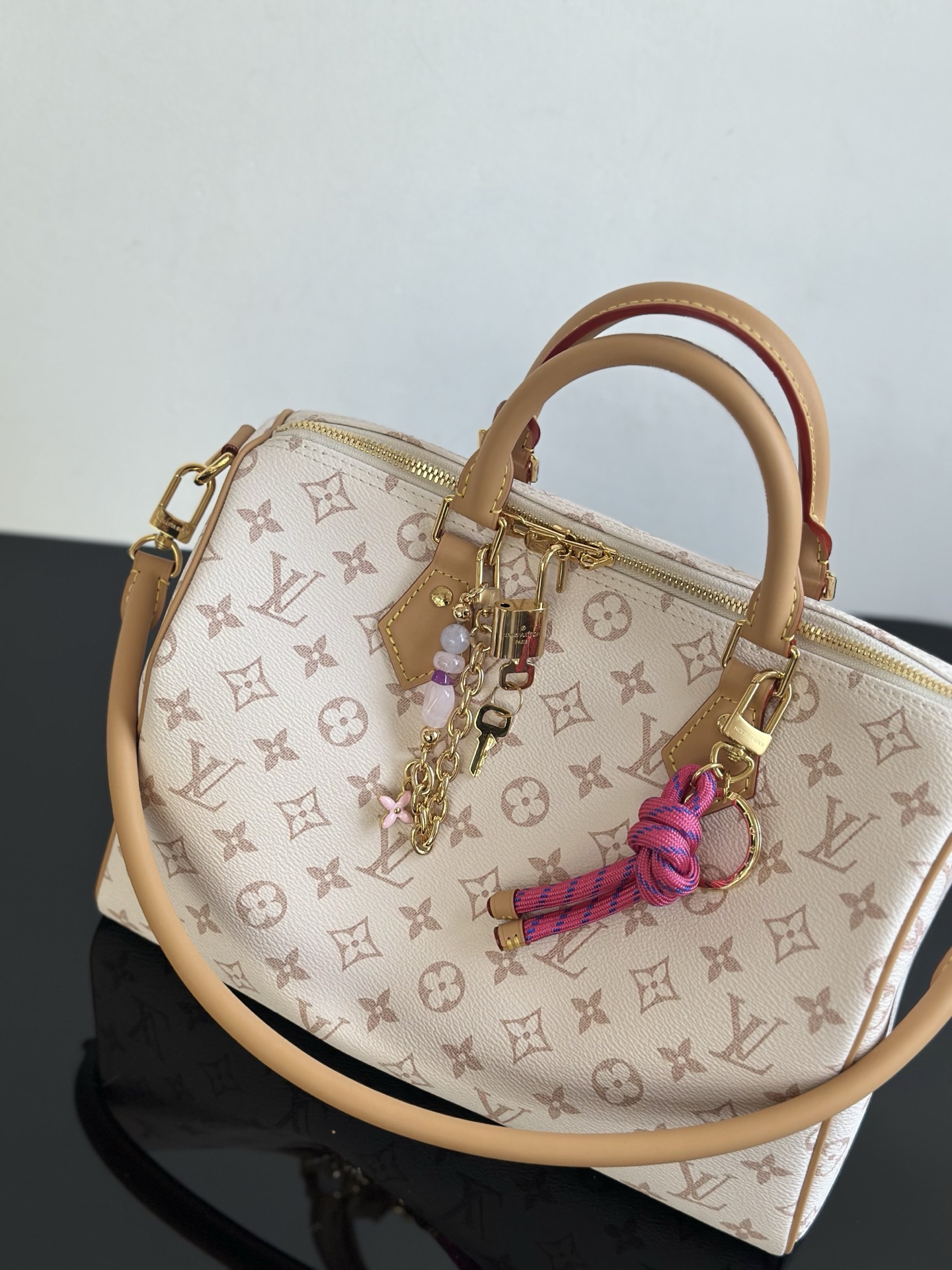 Louis Vuitton Speedy Soft 30 Lucky White Monogram Dune Canvas Handbag 3 i1754719279436 7317 0 2