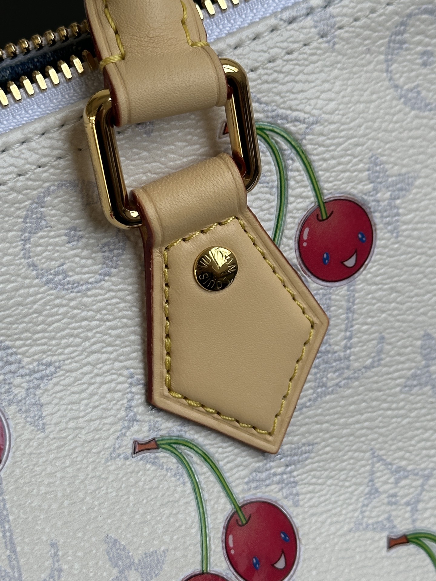 Louis Vuitton Padlock and Key Set Charm - Gold and Leather - Authentic 3 i1754719756558 5968 0 1