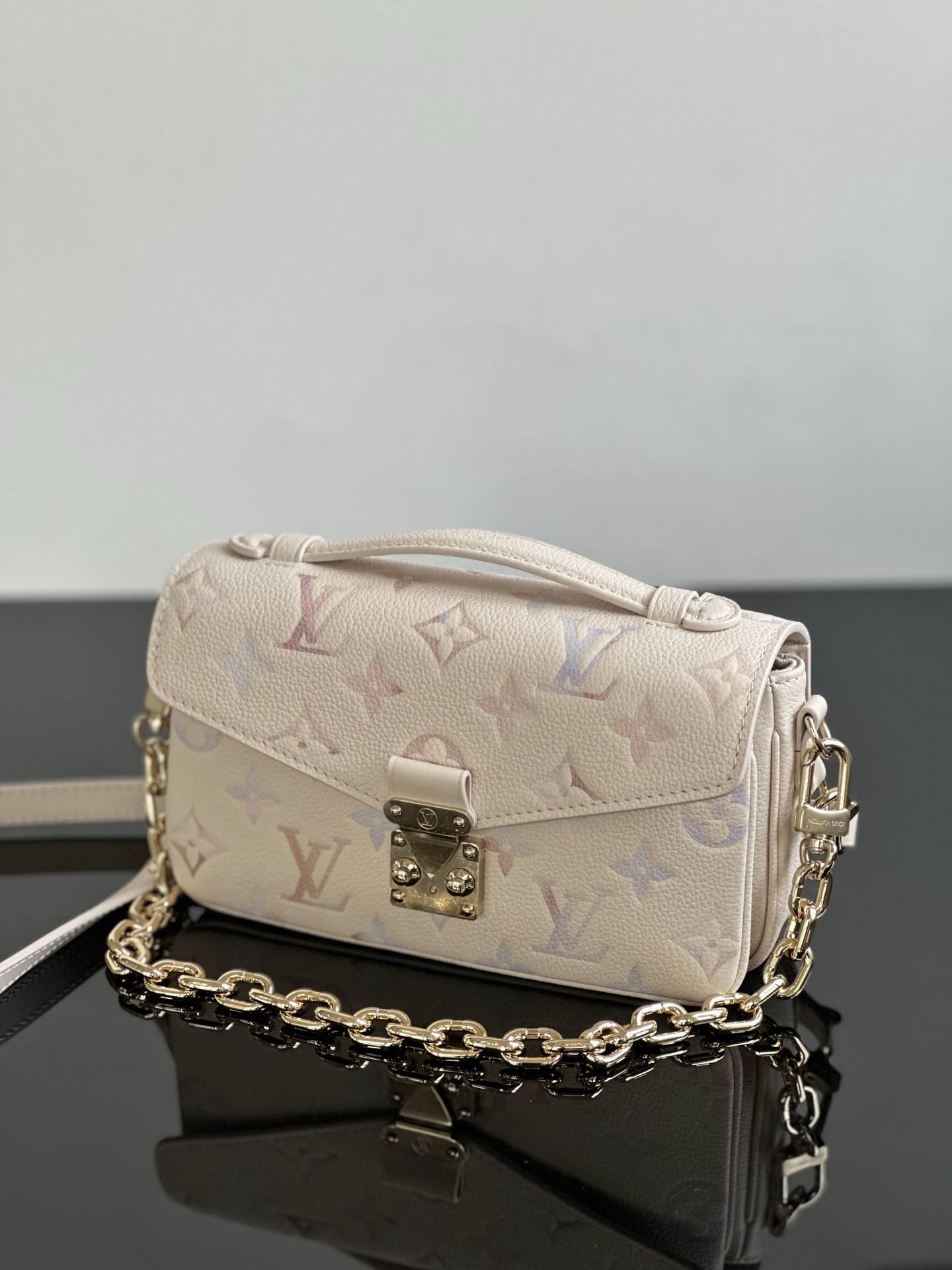 i1755066635426 196 0 1