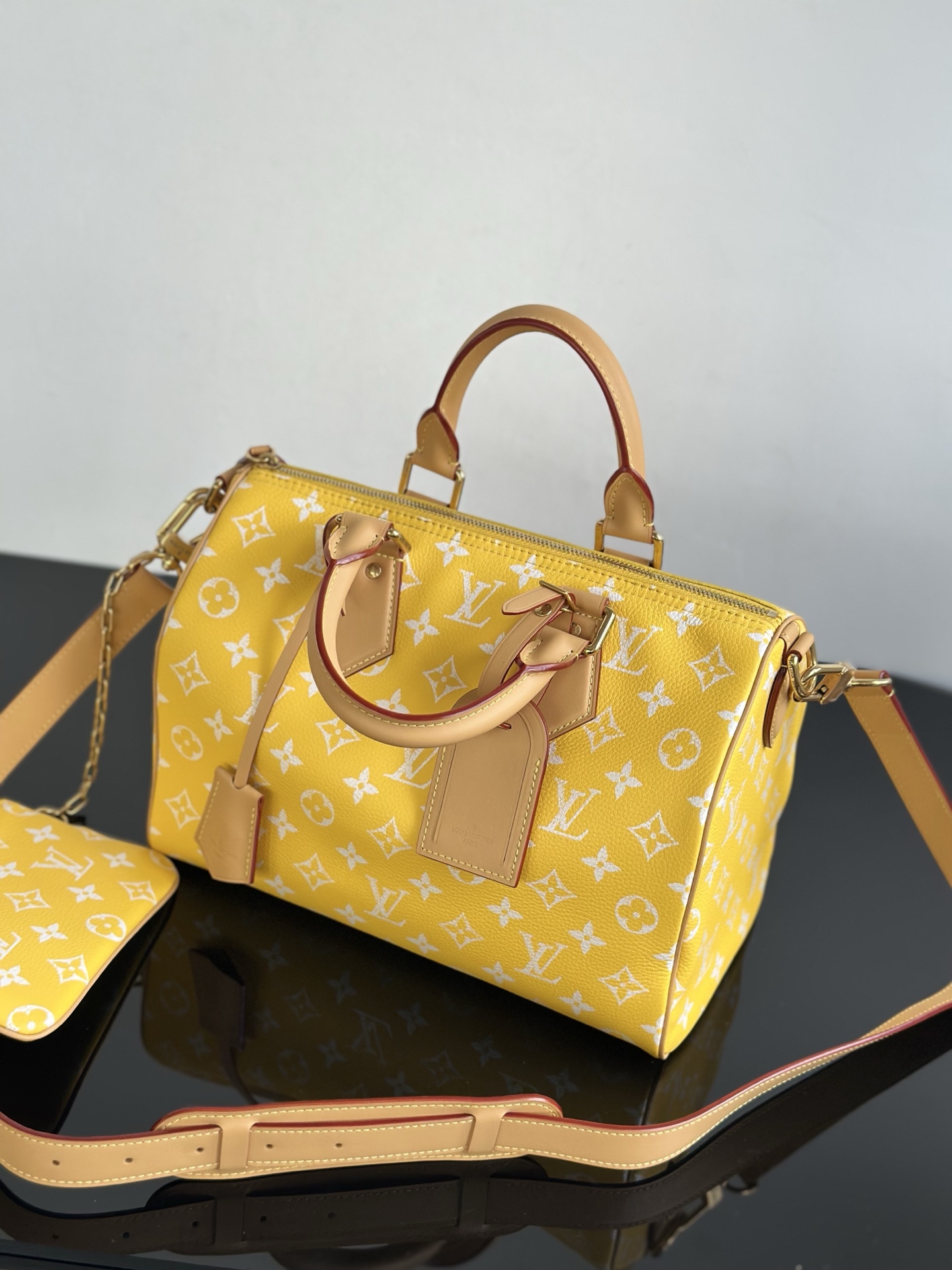 Louis Vuitton Speedy Bandoulière 30 Yellow Monogram Leather Satchel 3 i1756277791525 4742 0 2