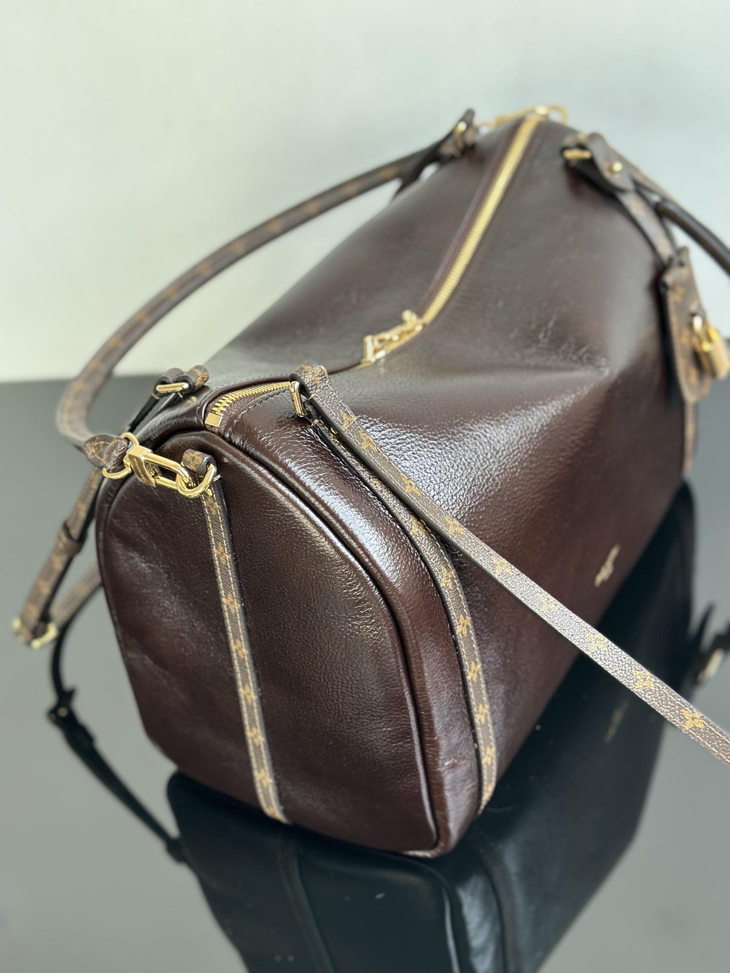 Louis Vuitton Express Medium Brown Leather Satchel Bag with Monogram Detail 8 i1757504389805 5860 0 6