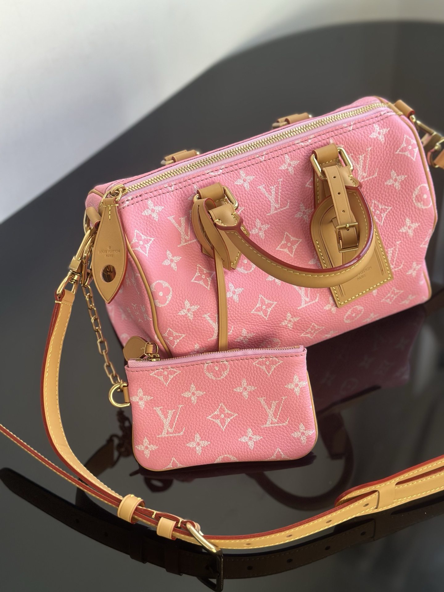 Louis Vuitton Speedy P9 Bandoulière 25 Pink Monogram Leather Satchel Bag 8 i1757749871657 3682 0 4