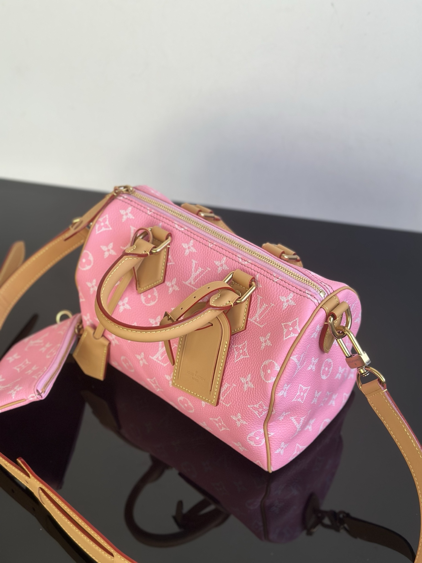 Louis Vuitton Speedy P9 Bandoulière 25 Pink Monogram Leather Satchel Bag 7 i1757749874202 1004 0 3
