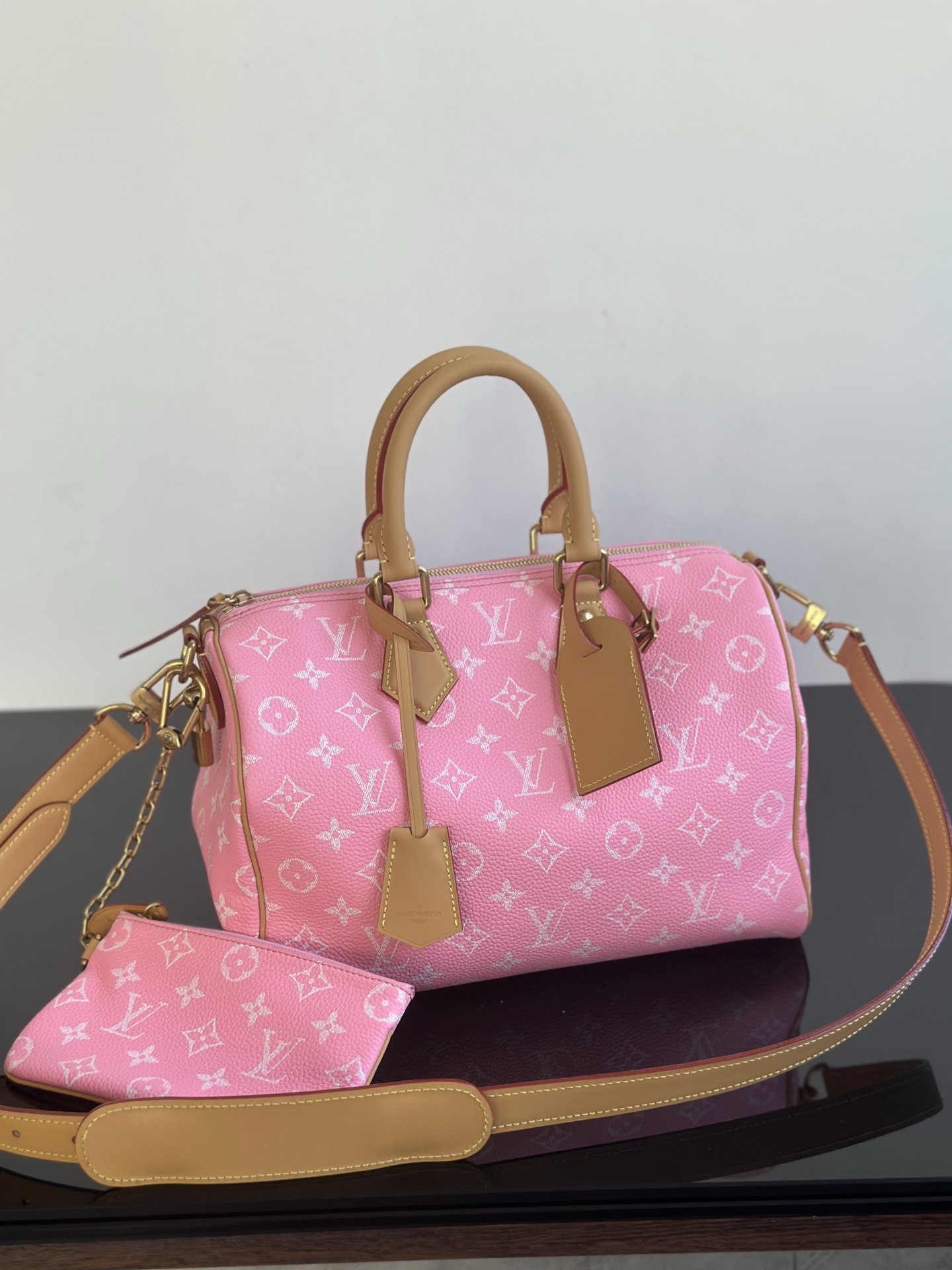Louis Vuitton Speedy P9 Bandoulière 30 Pink Monogram Leather Handbag 3 i1757750195160 3676 0 2