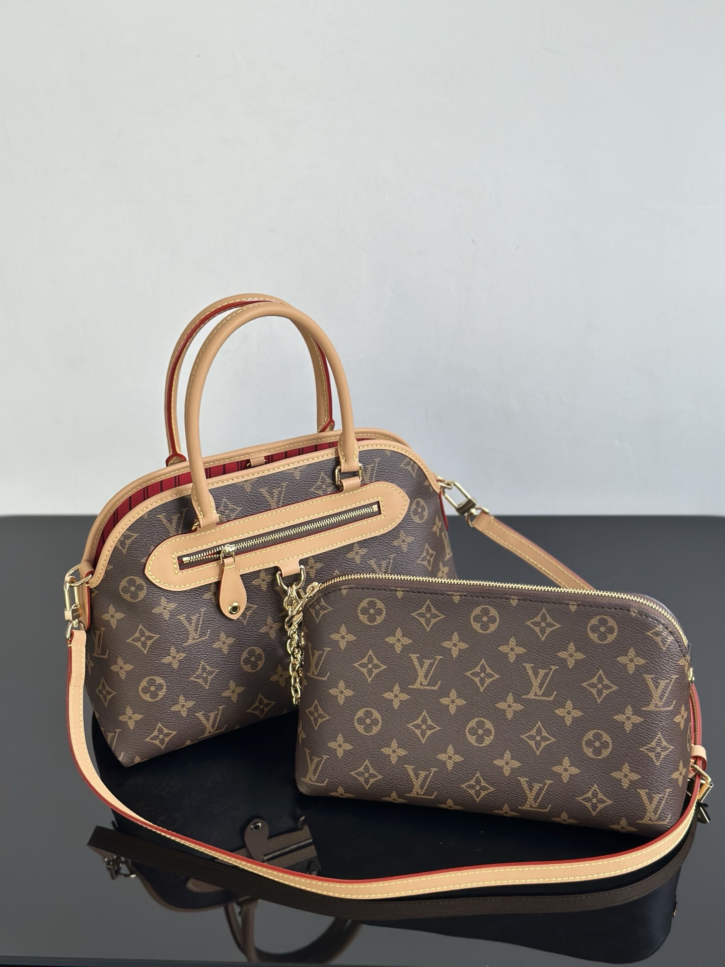 Louis Vuitton Ever More PM Handbag in Monogram Canvas with Detachable Pouch 2 i1758955184619 45 0 2
