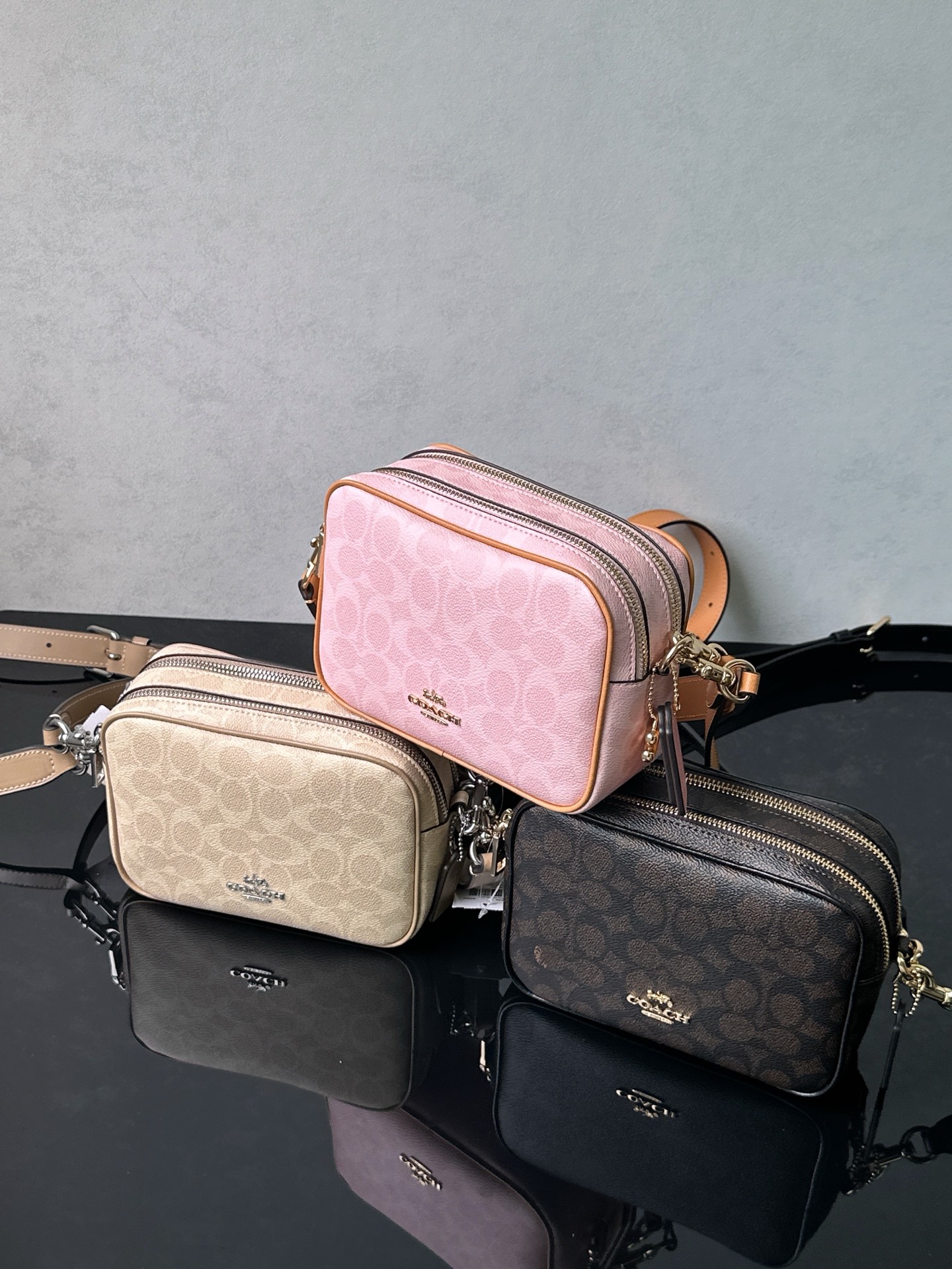 Coach's pure original new double-pull Carey series small double-pull camera bag, the eternal ceiling of pragmatism