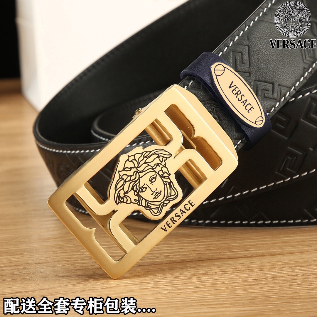 高端品质，实物拍摄
🎁批¥160 配全套专柜包装
🎁品牌：VERSACE 原单品
🎁扣头材质：精品钢扣
🎁带身材质正面：35mm宽度采用双面头层牛皮自动扣款腰带（细节完美支持验货）时尚大方，世界著名品牌穿带尽显个人品味！真空纳米电镀扣永不掉色实物拍摄！送礼自用首选上身效果赞赞赞手工专业到位！（包装配送，专柜礼品盒，提袋，发票，证书，海关贴）购买认准细节谨防受骗！
🎁带身材质背面：头层平纹牛皮