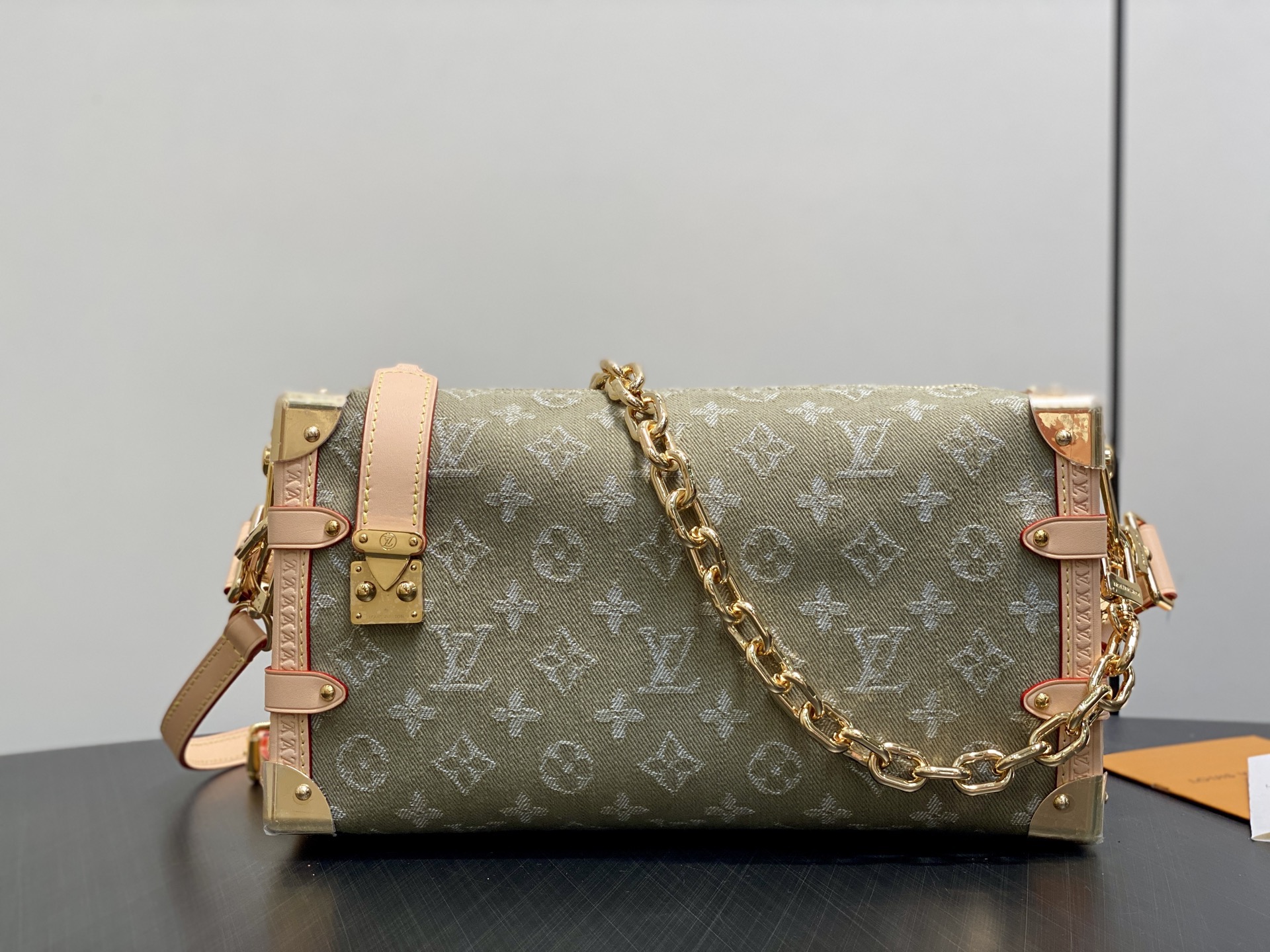 Alternative view of Handbag 10602