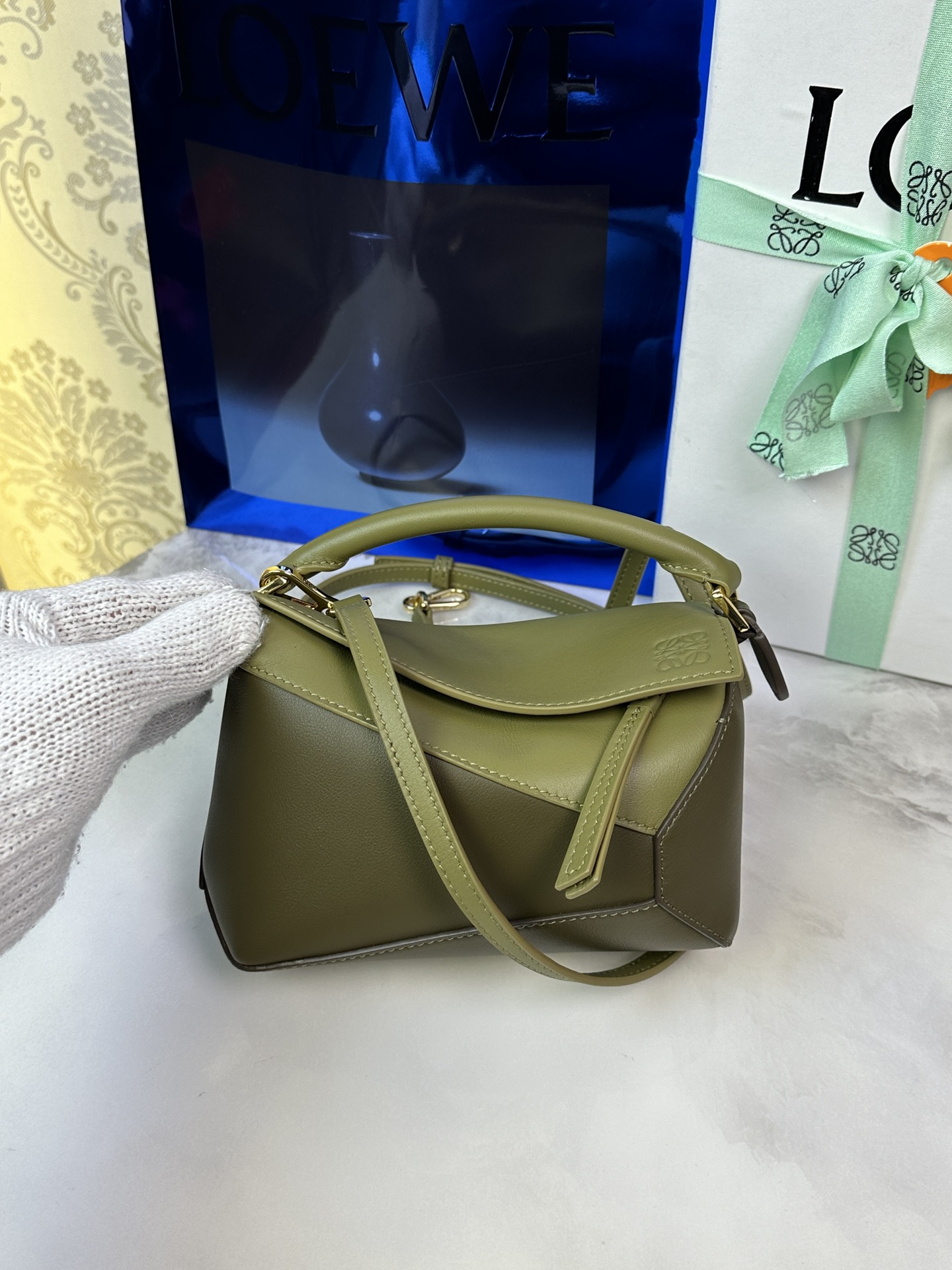 LOEWE New Mini Puzzle Edge 𝟏𝟖 - Top Quality