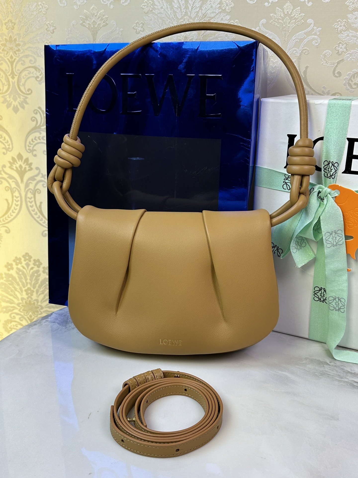 LOEWE Paseo Satchel 백 - 최상급 품질