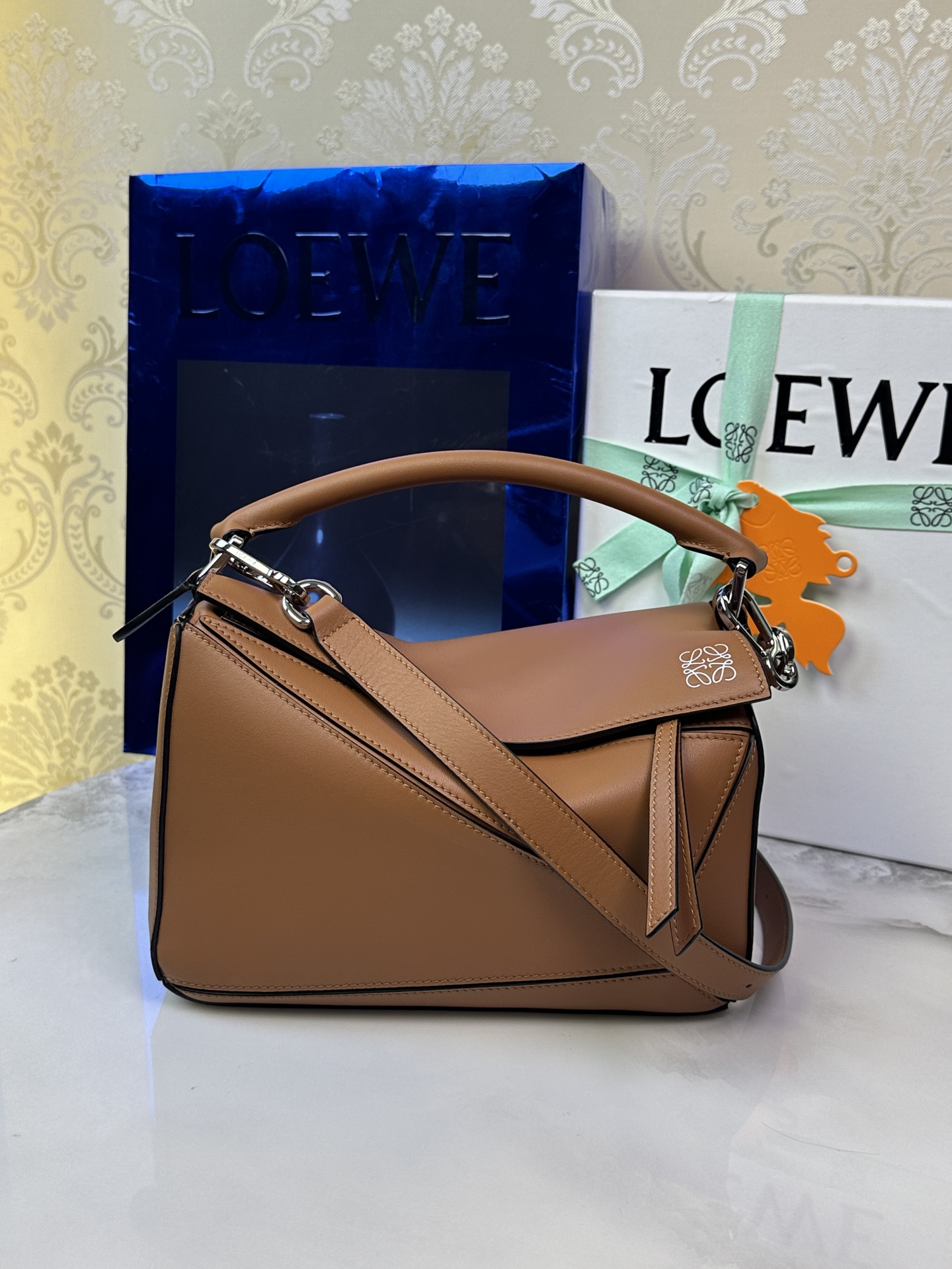 LOEWE classique petit Puzzle 𝟐𝟒 - qualité supérieure