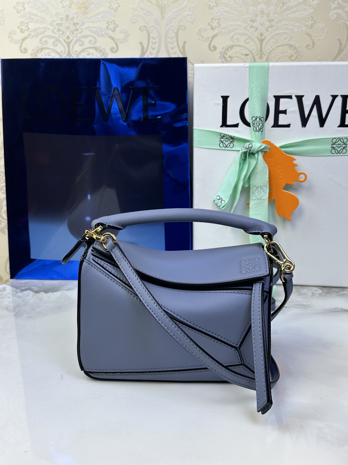 LOEWE Classique Mini Puzzle 𝟏𝟖 - Qualité supérieure