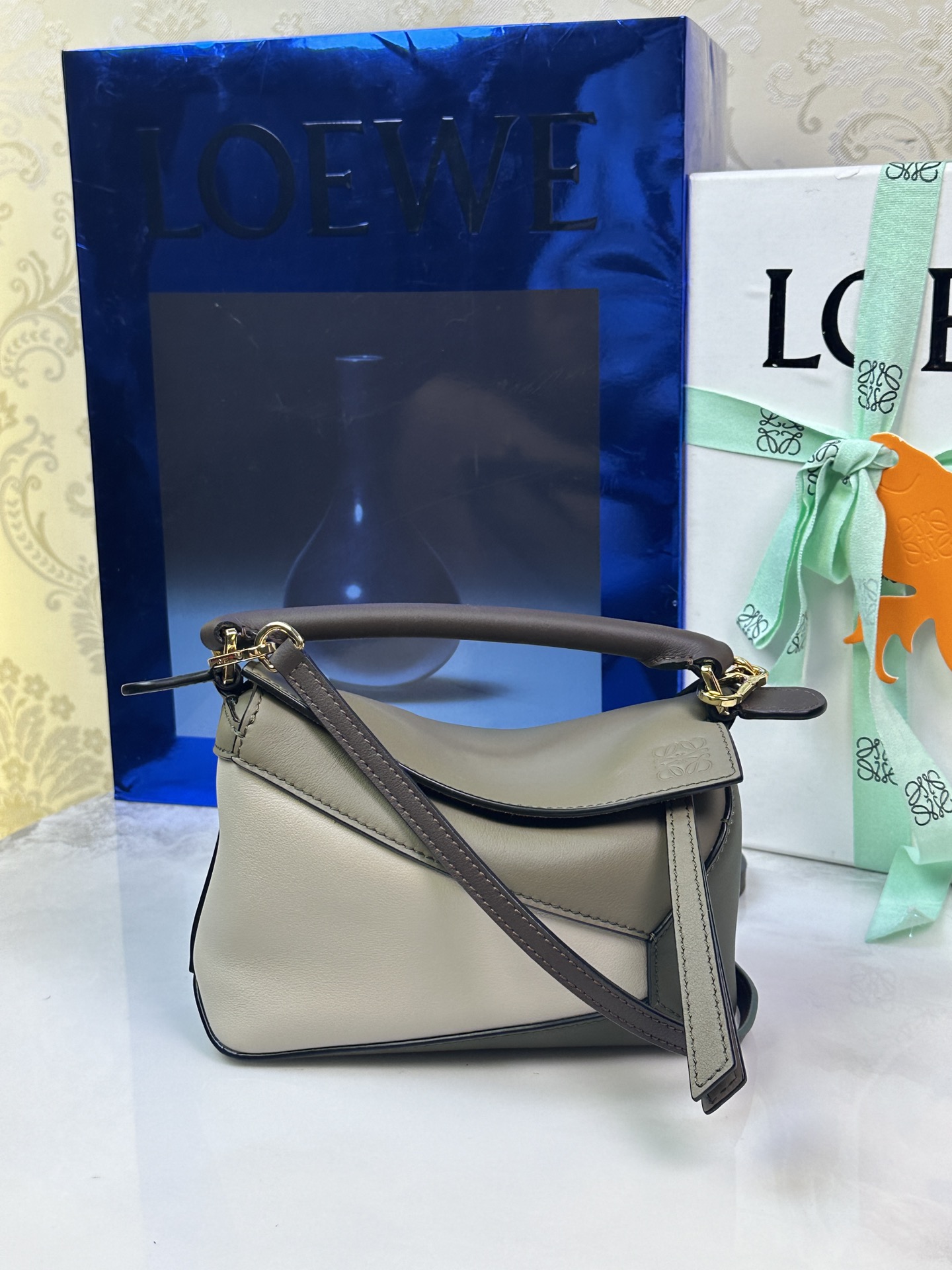LOEWE New Mini Puzzle Edge 𝟏𝟖 - Top Quality