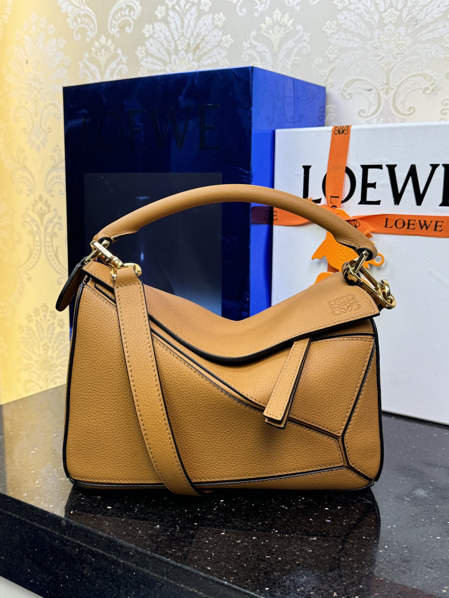 LOEWE Classique Petit Puzzle 𝟐𝟒 - Qualité supérieure