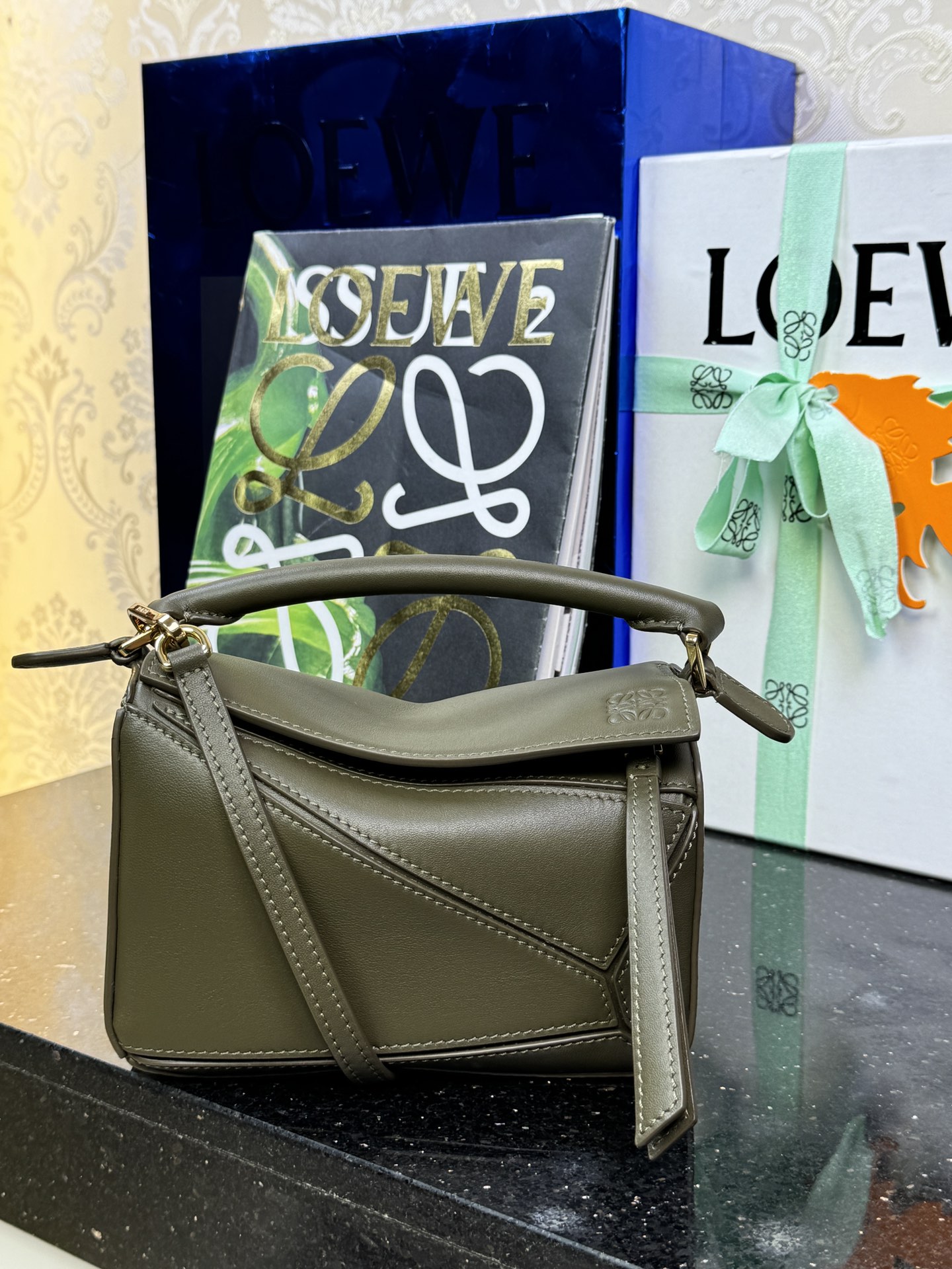 LOEWE Classic Mini Puzzle 𝟏𝟖 - Qualité Supérieure