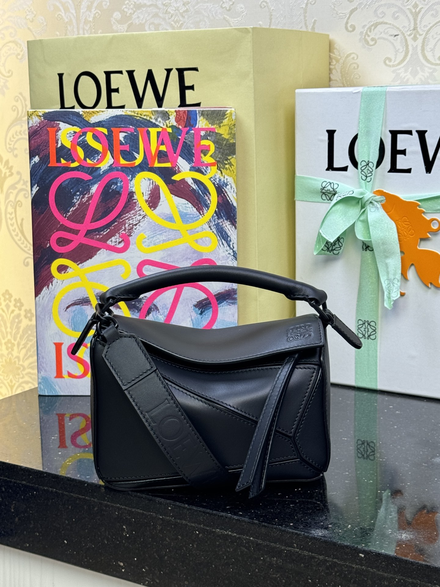 LOEWE 迷你宽肩带 Puzzle 𝟏𝟖-顶级品质