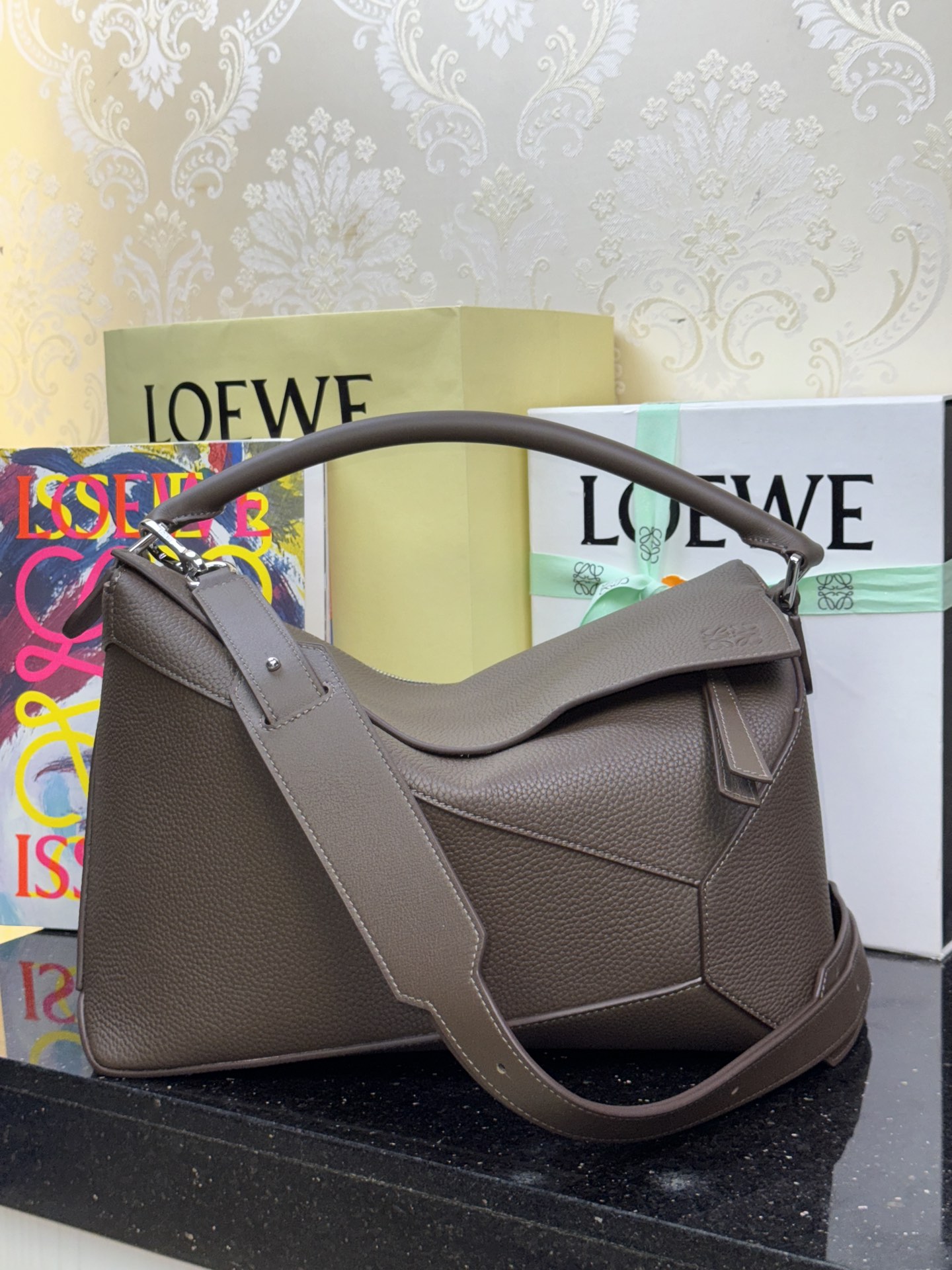 LOEWE Grand Puzzle Edge 𝟑𝟑 - Qualité supérieure