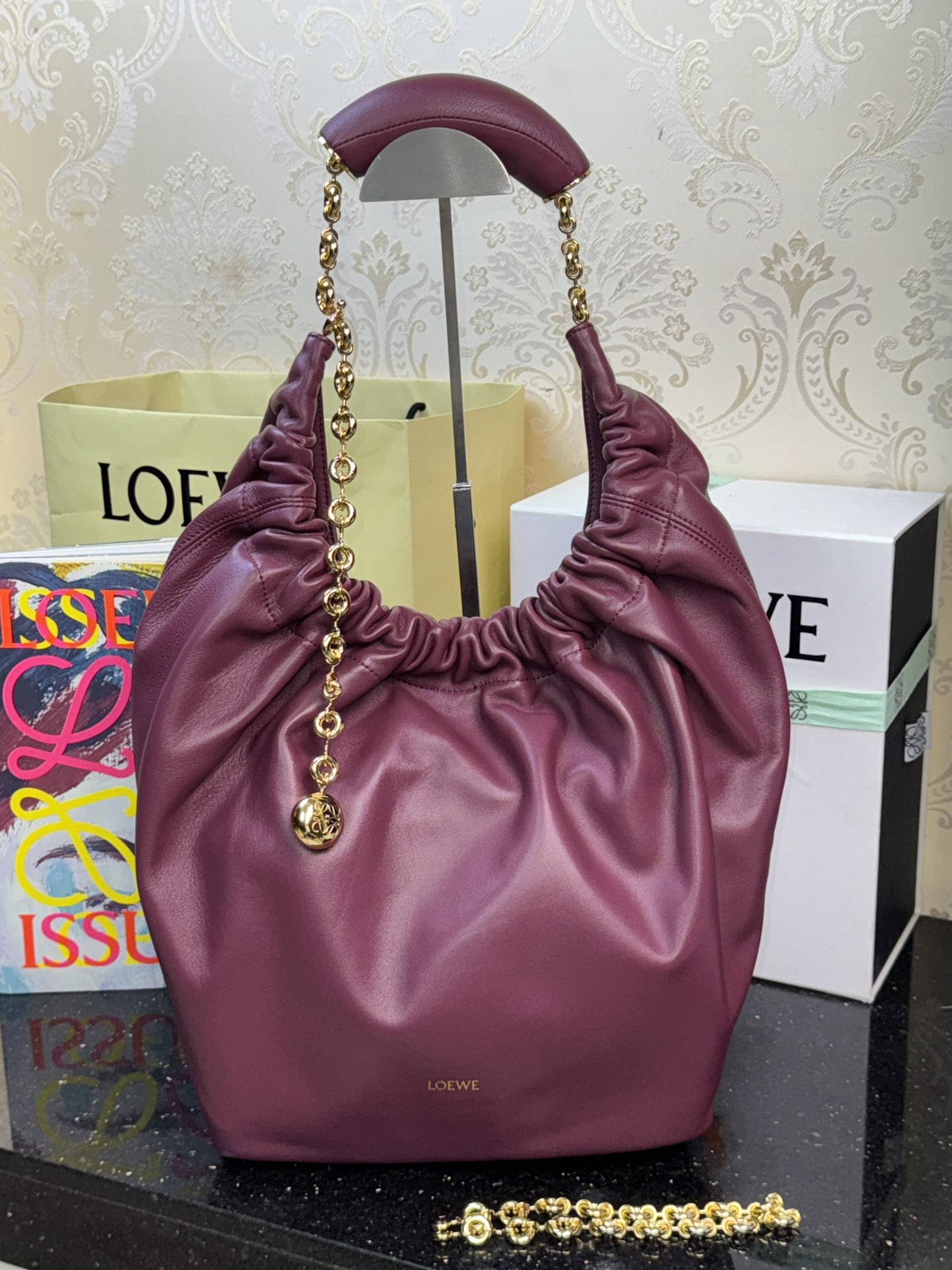 LOEWE 中型Squeeze納帕羊皮手袋-頂級品質
