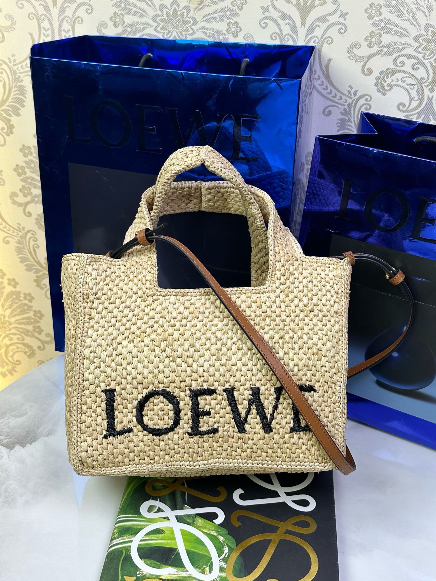 LOEWE Font Tote 소형 토트백 - 최상급 품질