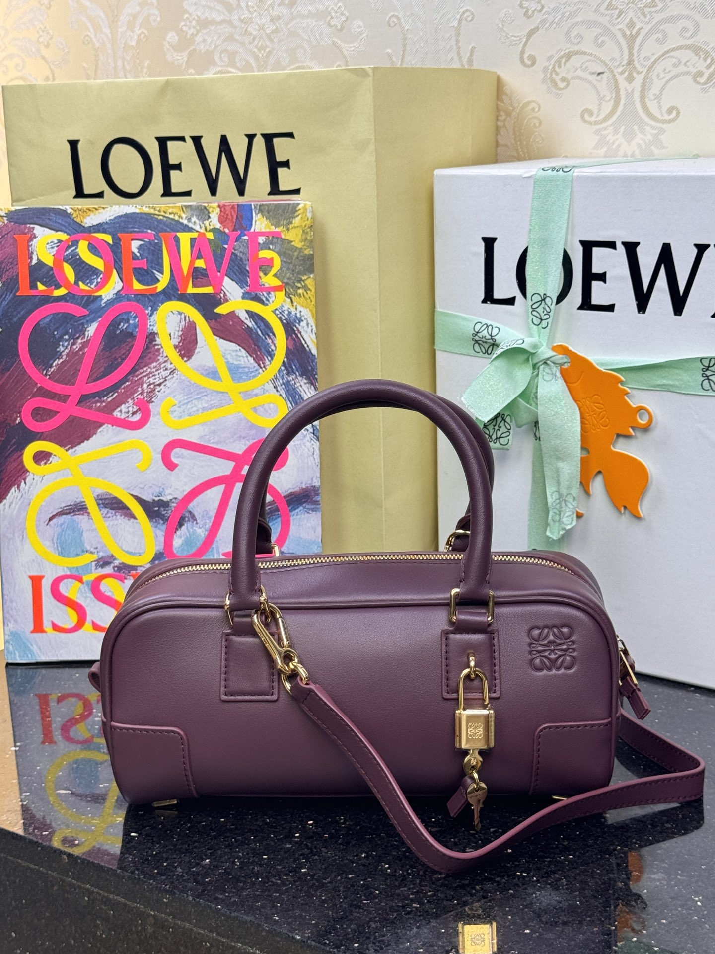LOEWE Amazona 23 Cropped Bowling Bag - Top Quality