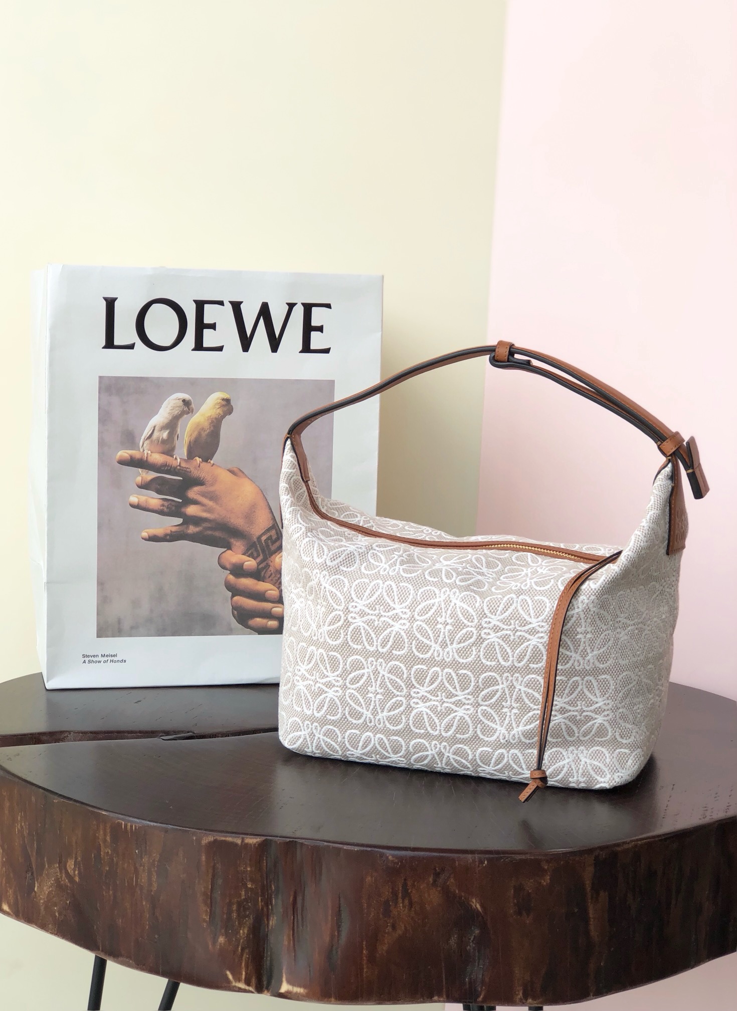 LOEWE Grand sac Cubi Anagram en toile jacquard - Qualité supérieure