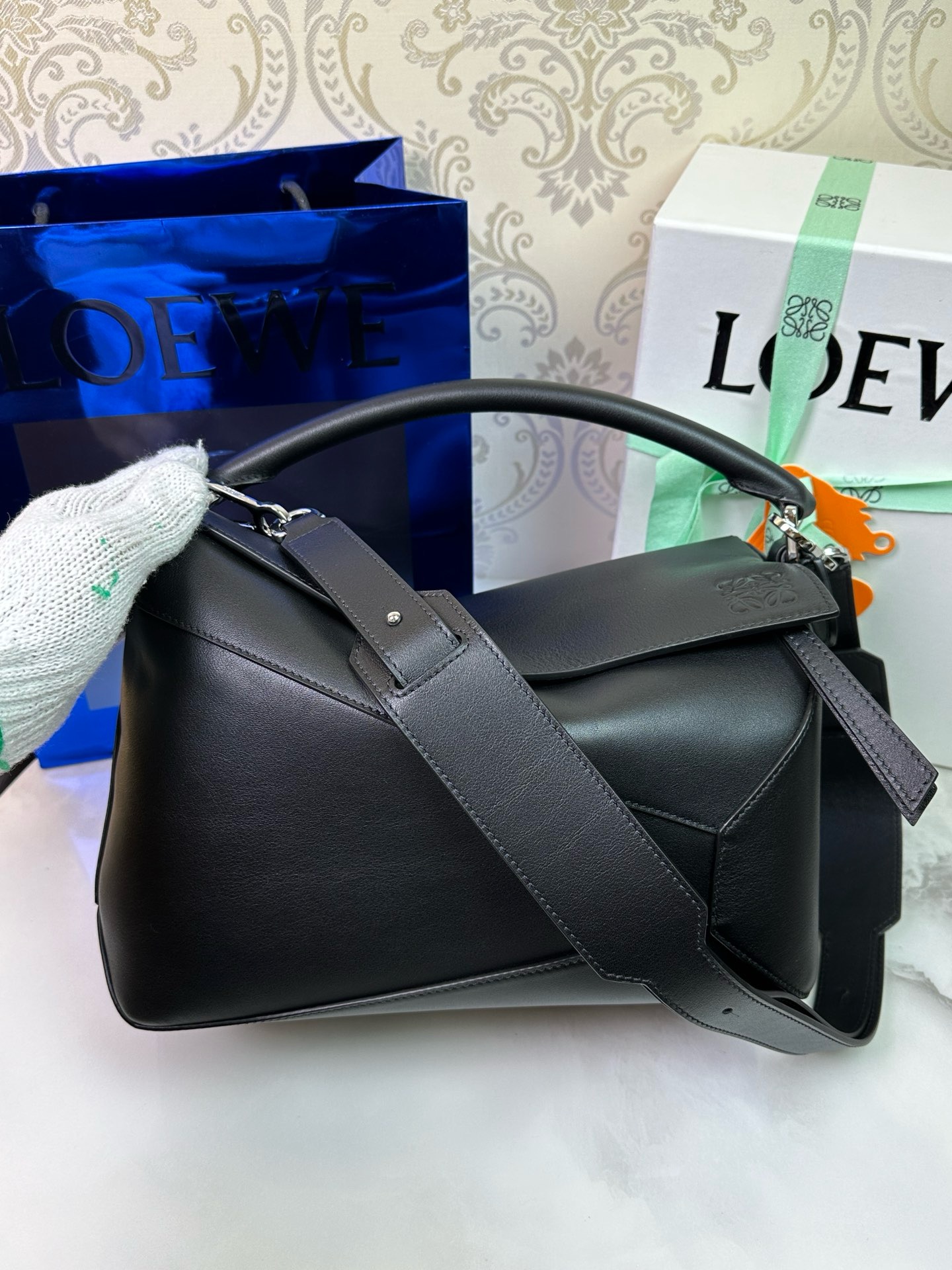 LOEWE Nouveau Puzzle Edge 𝟐𝟗 taille moyenne - qualité supérieure