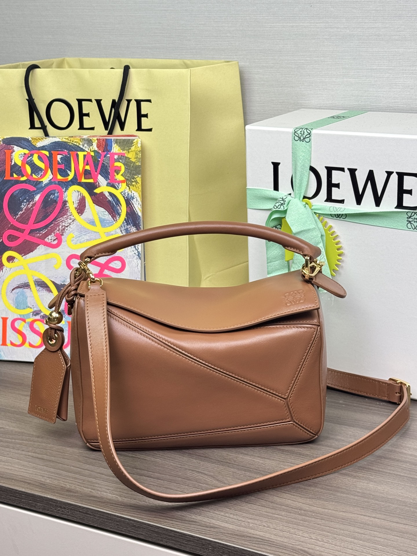 LOEWE малы сумка Featherlight Puzzle з напа-скуры ягняці 𝟮𝟰-вышэйшая якасць