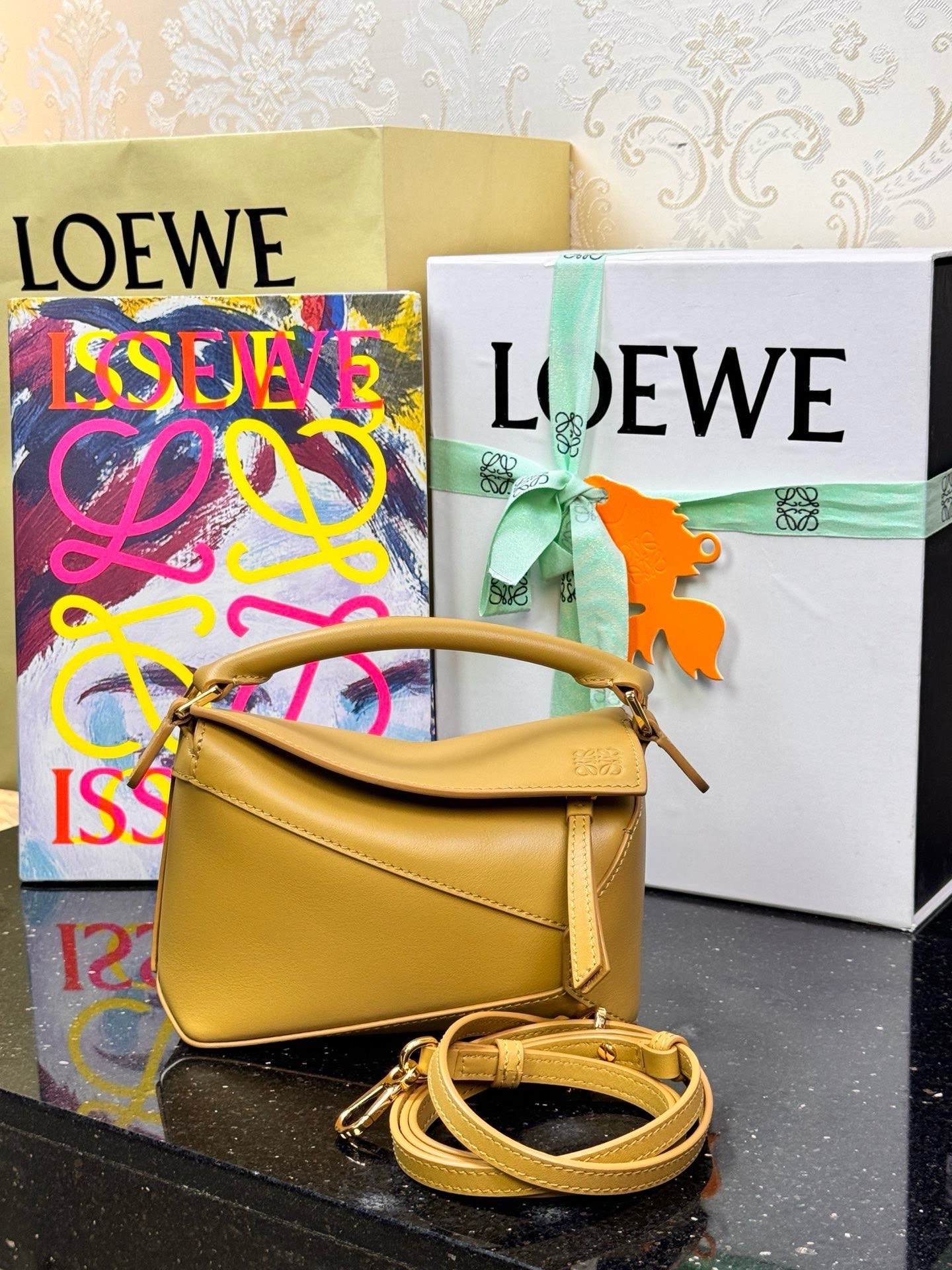 LOEWE New Mini Puzzle Edge 𝟏𝟖-Top Quality