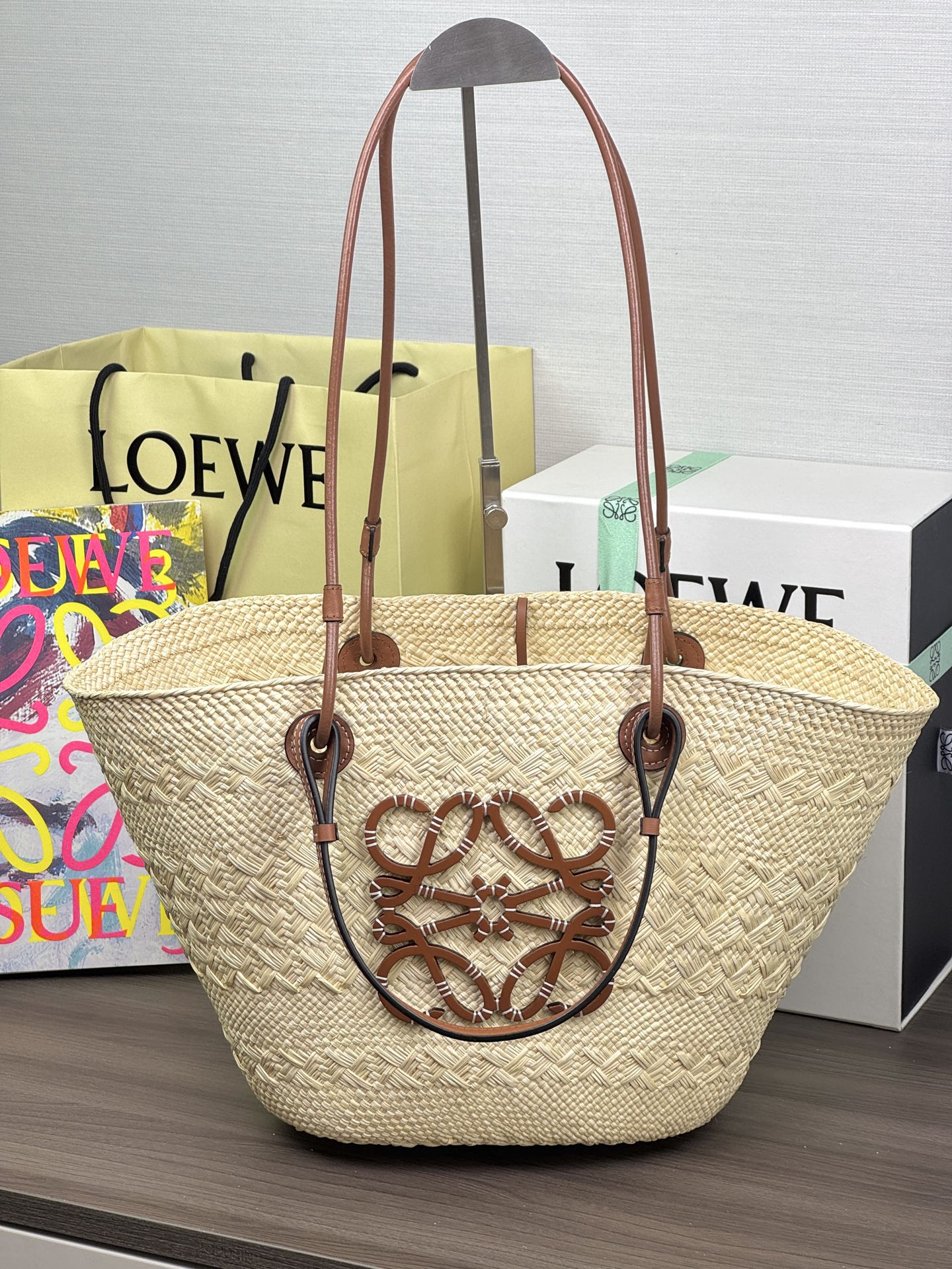 LOEWE Anagram Basket 바스켓 백 미디엄 - 최상급 품질