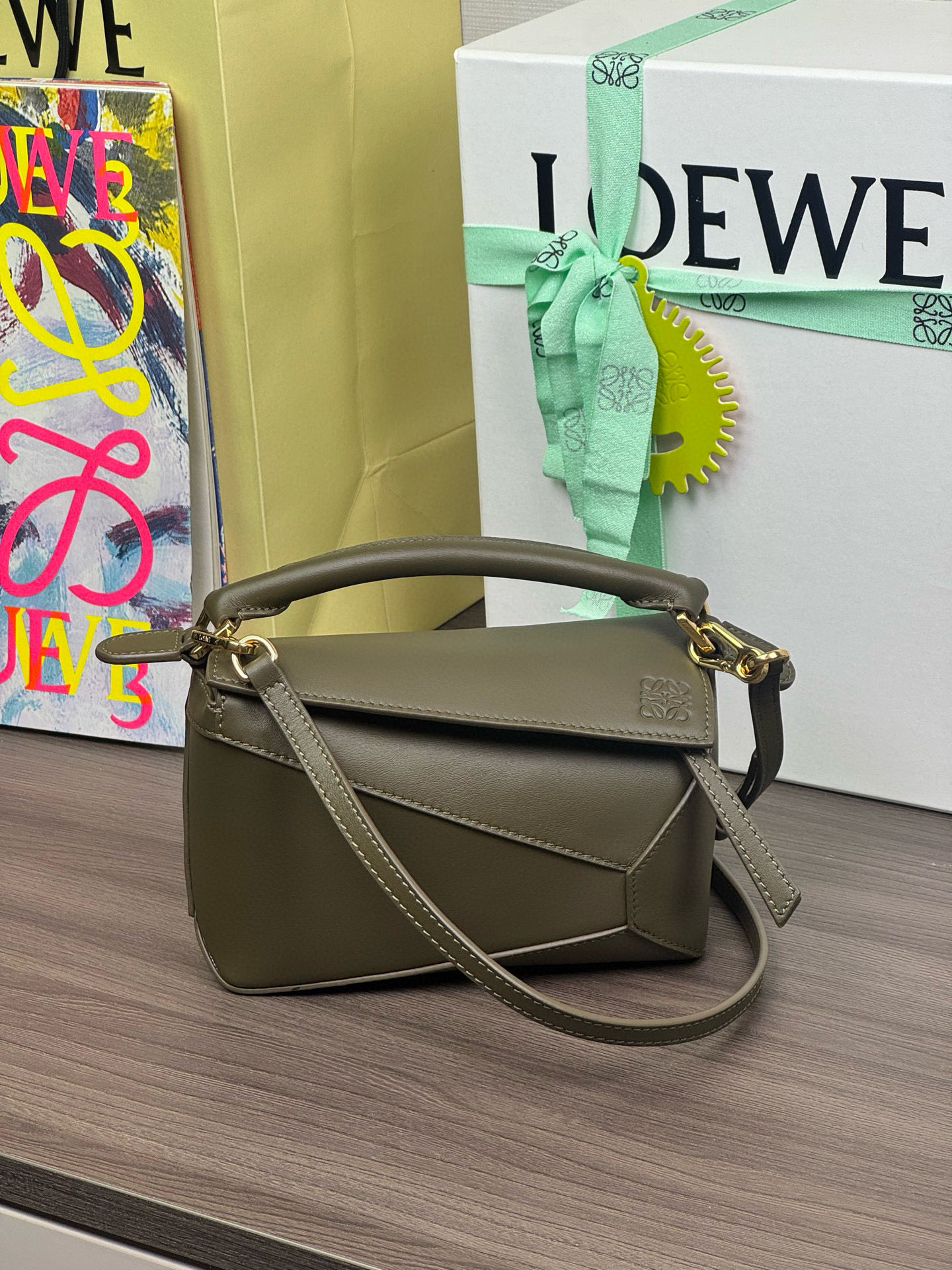 LOEWE New Mini Puzzle Edge 𝟏𝟖-Top Quality