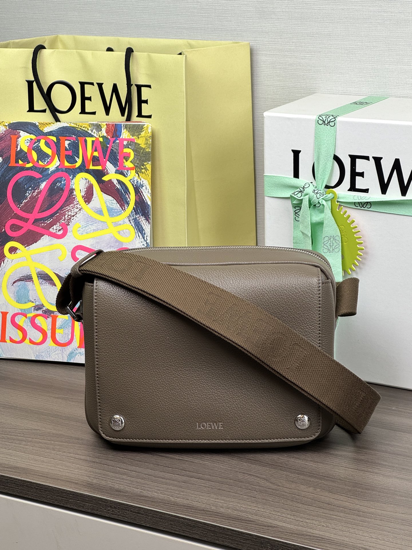 LOEWE Sac bandoulière Pebble taille moyenne - Qualité supérieure
