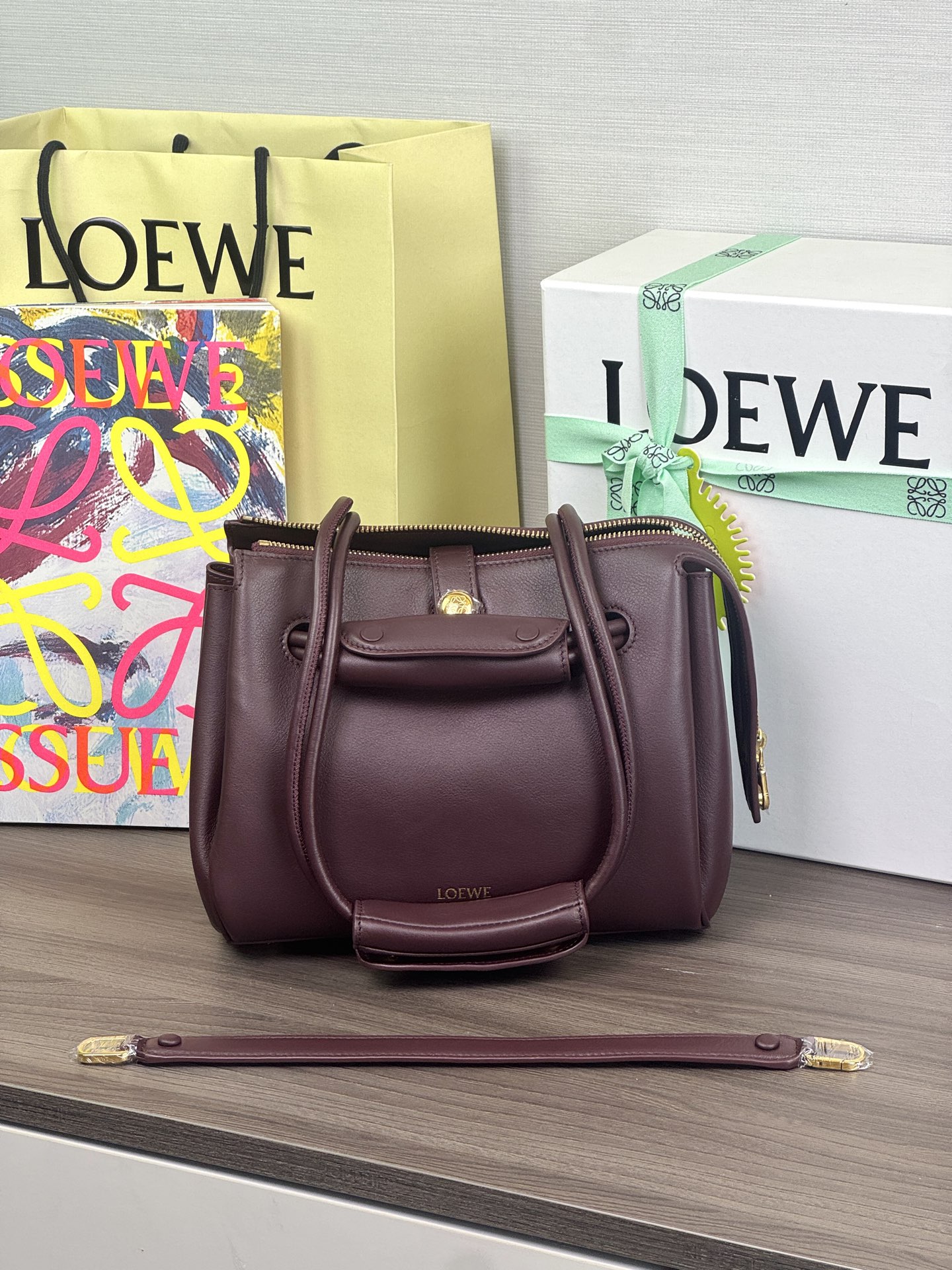 LOEWE Petit Sac Madrid - Qualité Supérieure