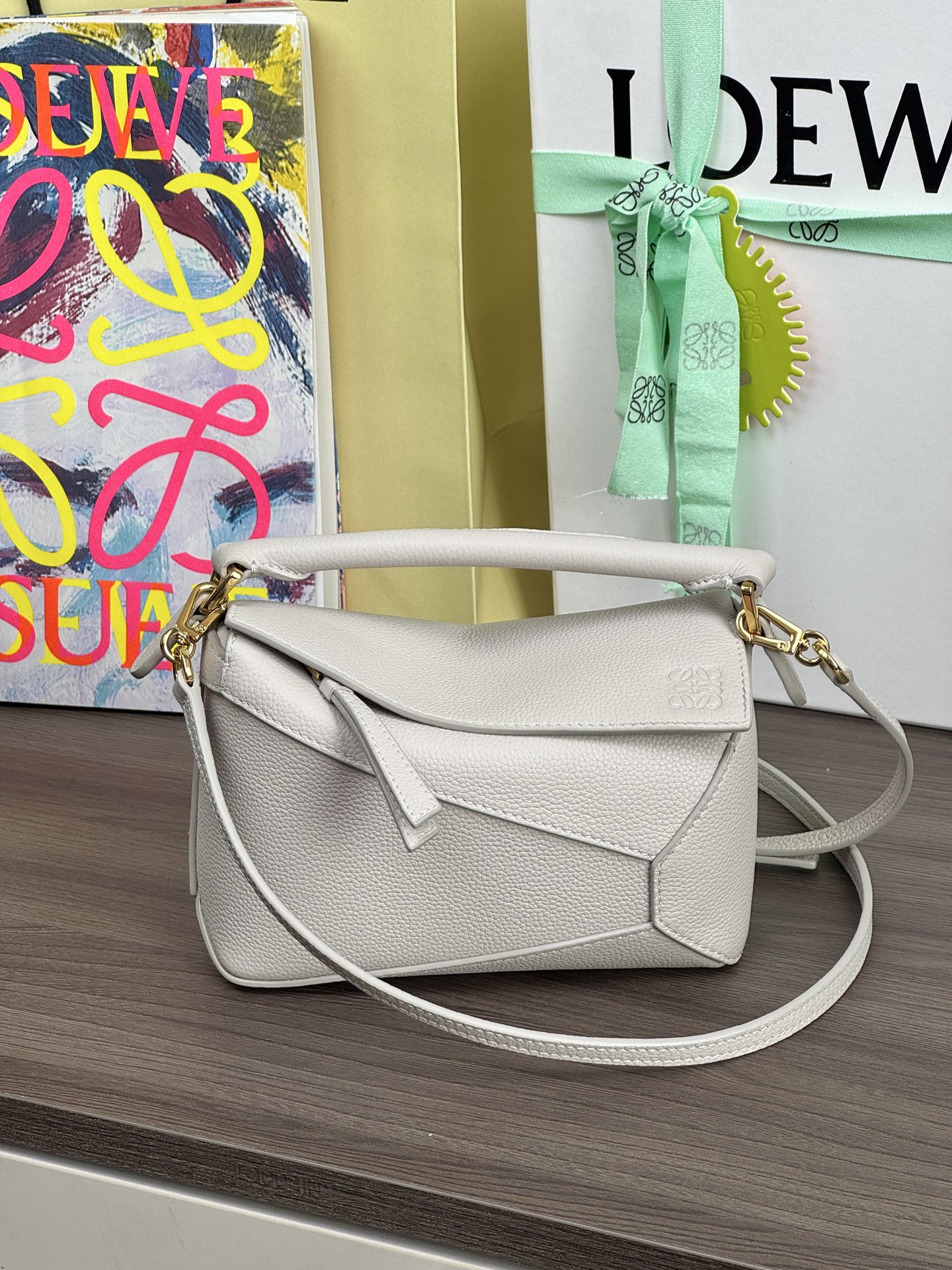 LOEWE 新款Mini Puzzle Edge 𝟏𝟖-頂級品質