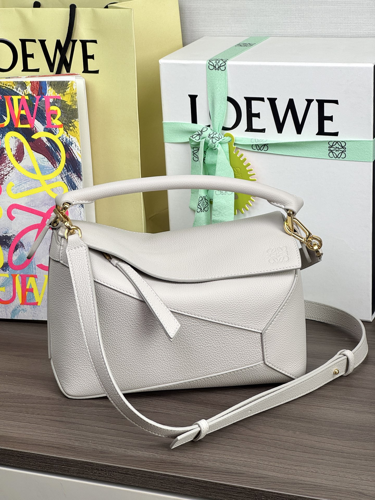 LOEWE новы малы Puzzle Edge 𝟐𝟒-вышэйшая якасць