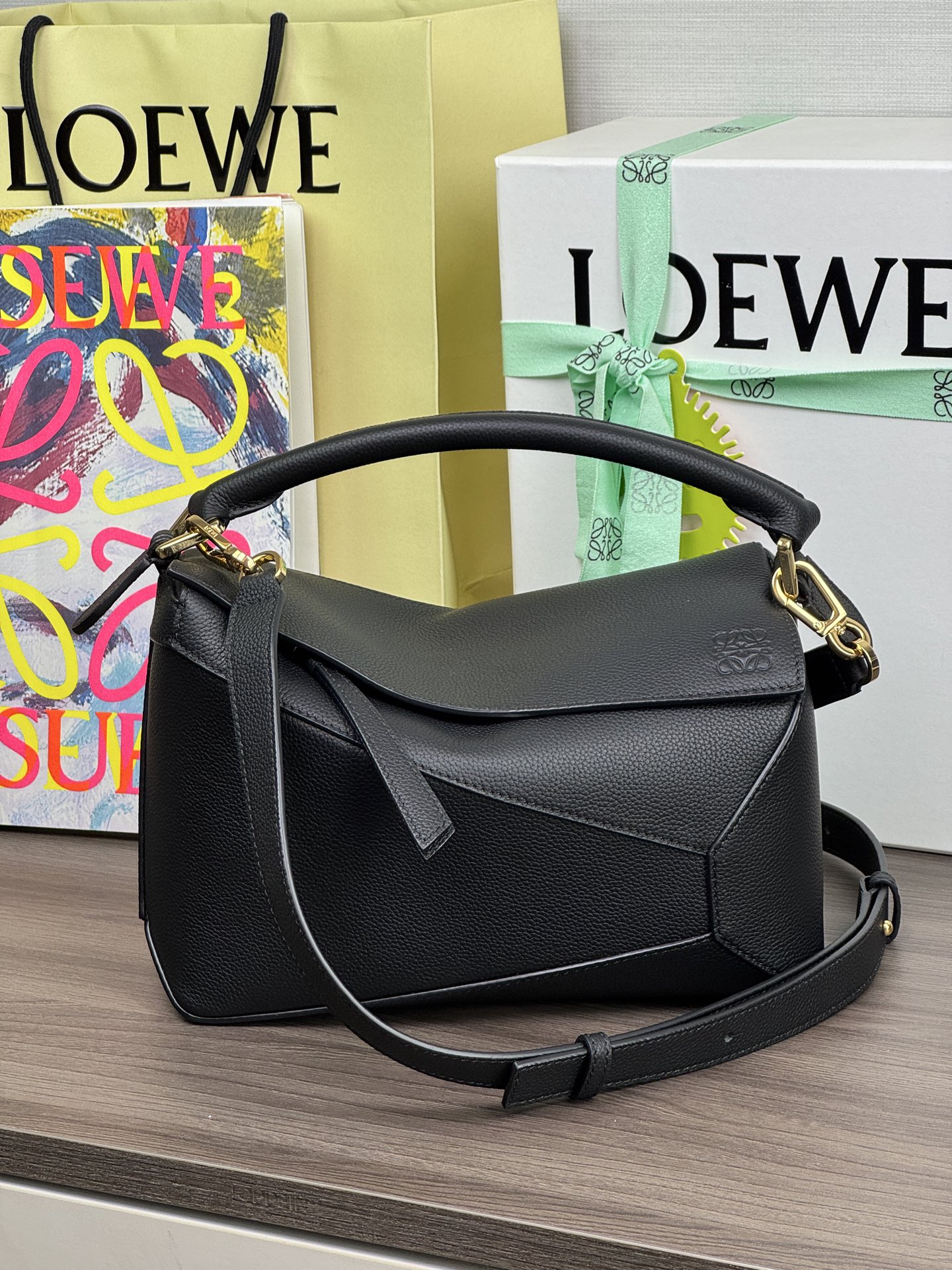 LOEWE новы малы Puzzle Edge 𝟐𝟒-вышэйшая якасць