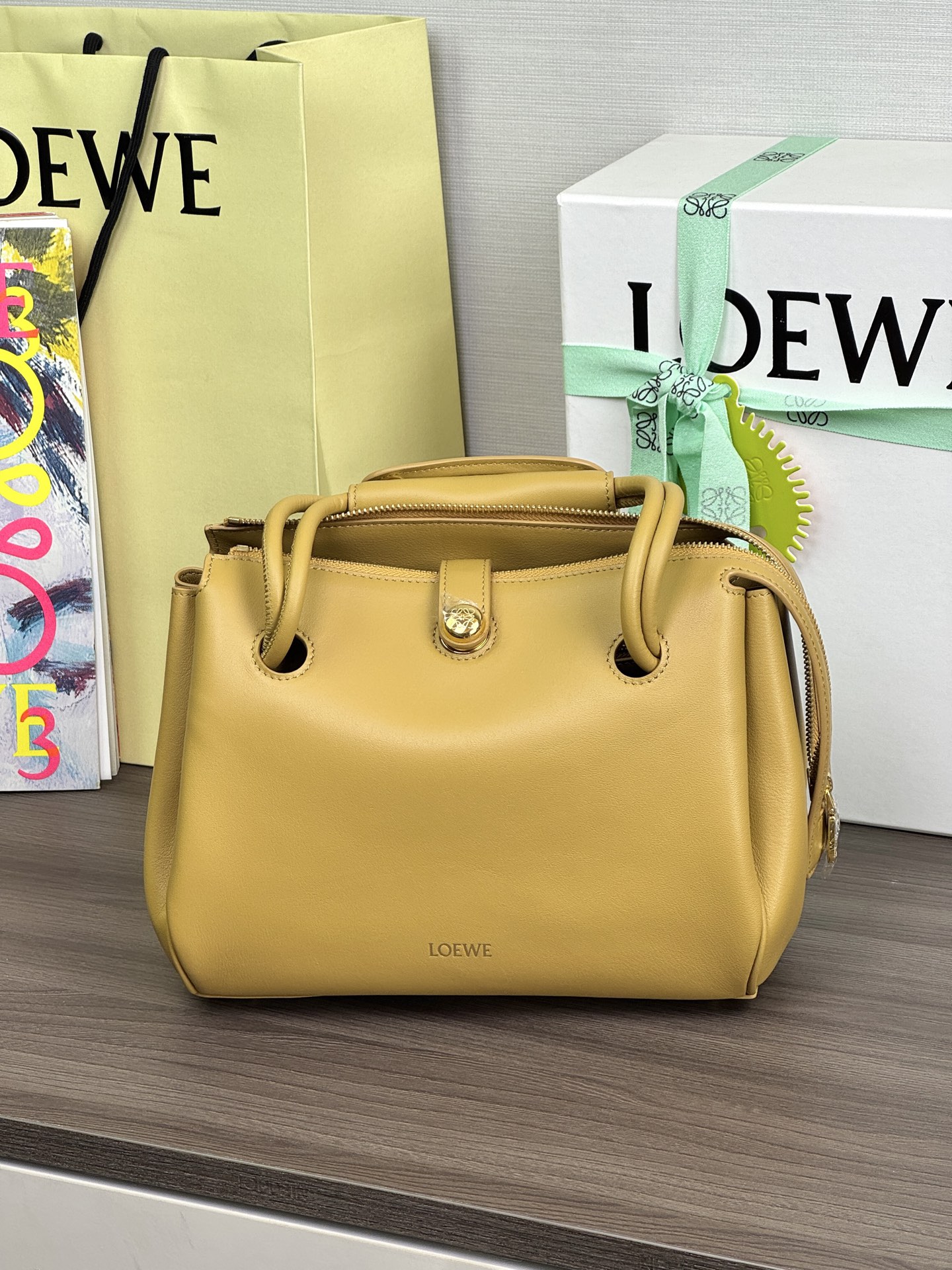LOEWE Petit Sac Madrid - Qualité Supérieure