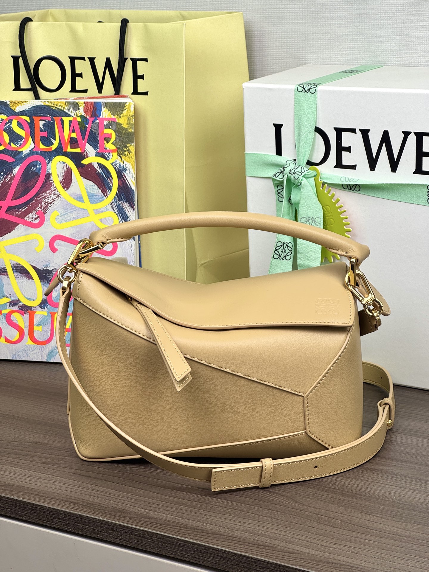 LOEWE новы малы Puzzle Edge 𝟐𝟒-вышэйшая якасць