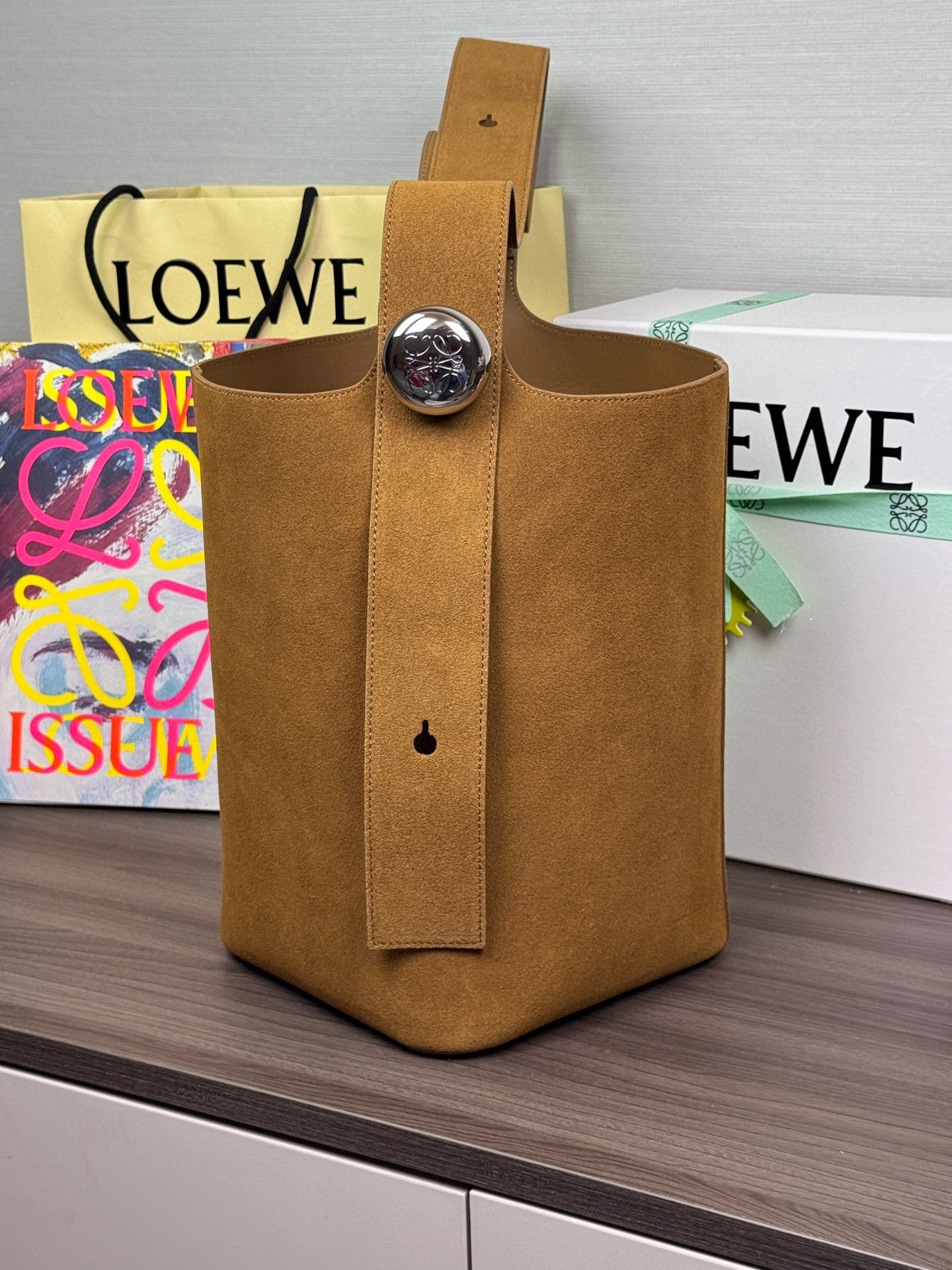 LOEWE вялікая сумка Pebble Bucket — вышэйшая якасць