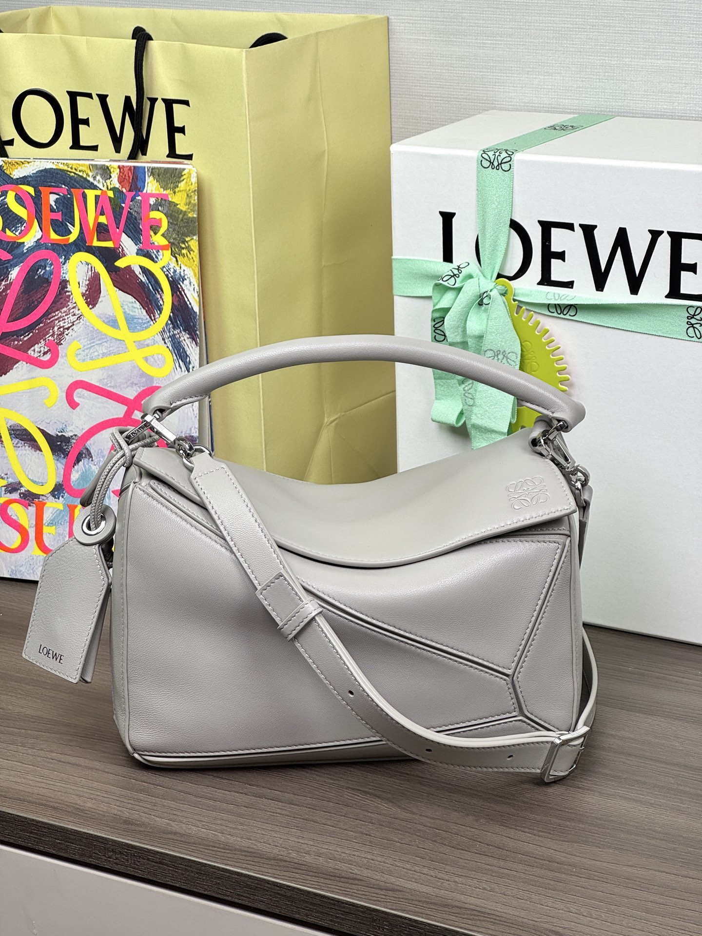 LOEWE малы сумка Featherlight Puzzle з напа-скуры ягняці 𝟮𝟰-вышэйшая якасць