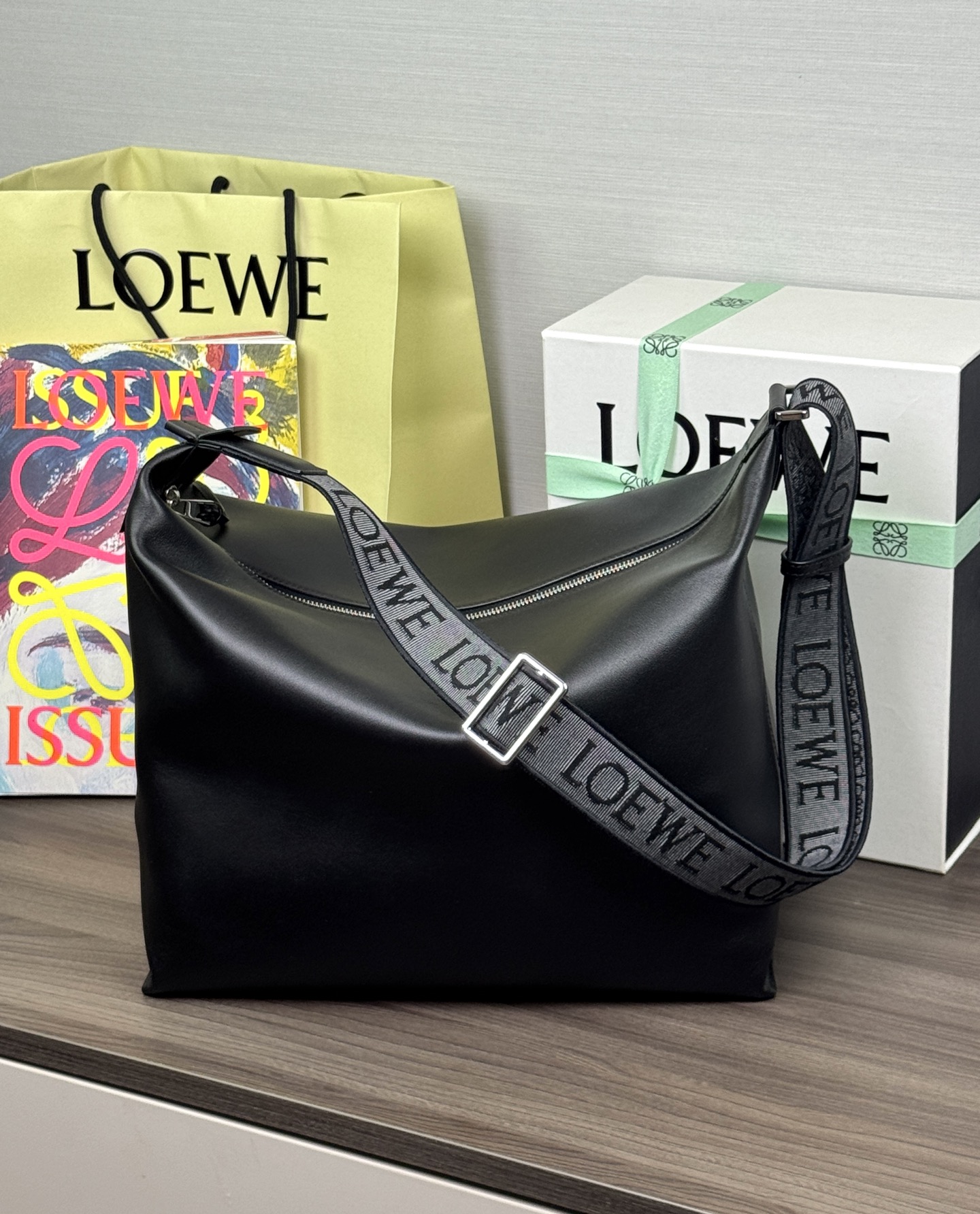 Sac bandoulière LOEWE Cubi grand modèle - qualité supérieure