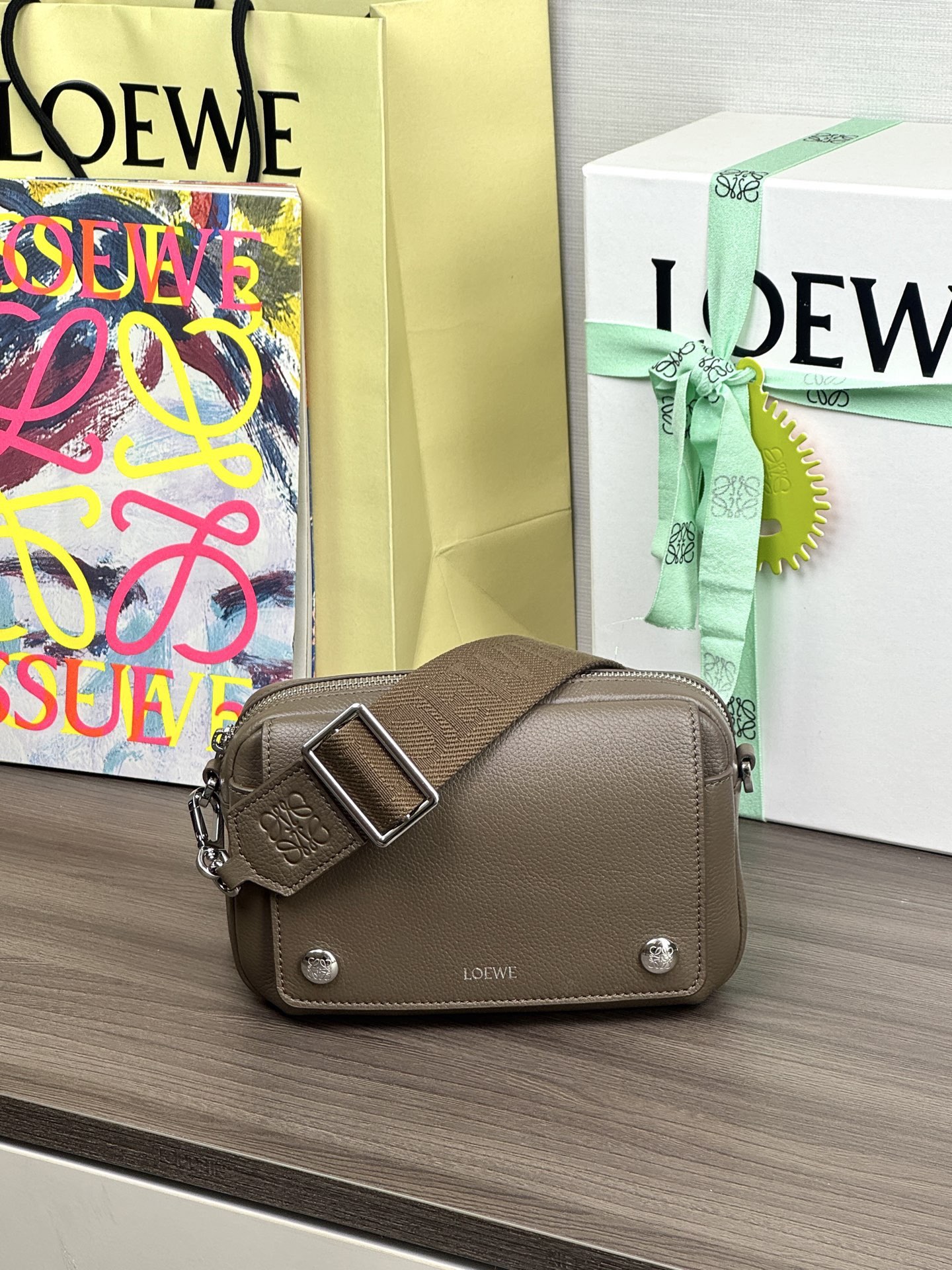 LOEWE Petit sac bandoulière Pebble - Qualité supérieure