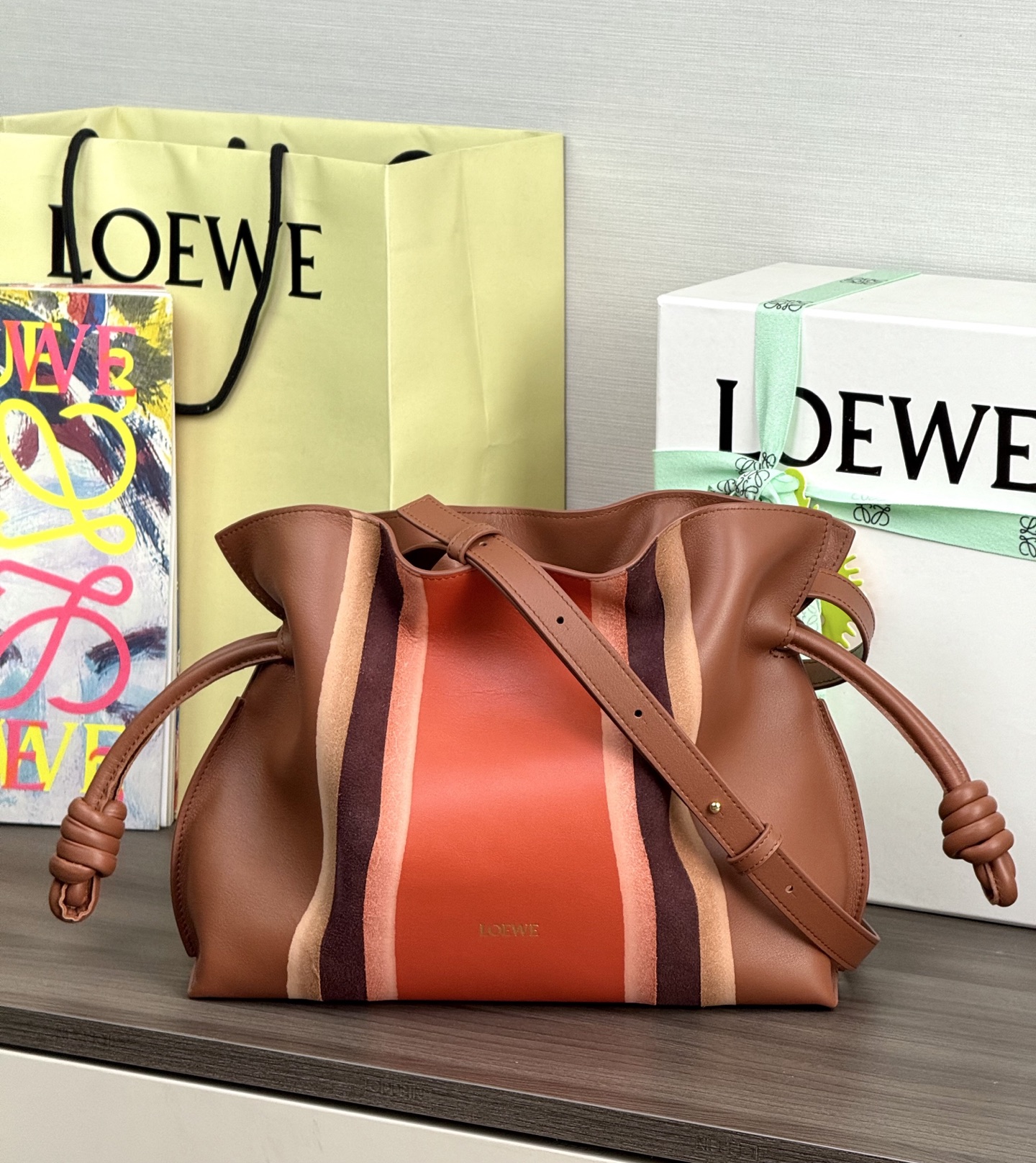 LOEWE medium Flamenco knotzak 30 - topkwaliteit