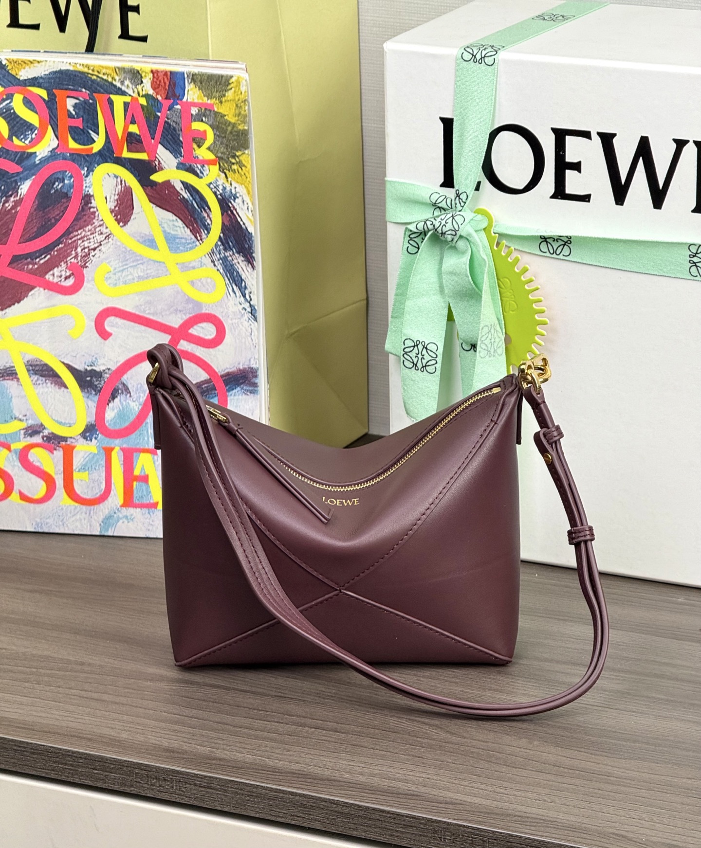 LOEWE Puzzle Fold 𝟐𝟑-トップクオリティ