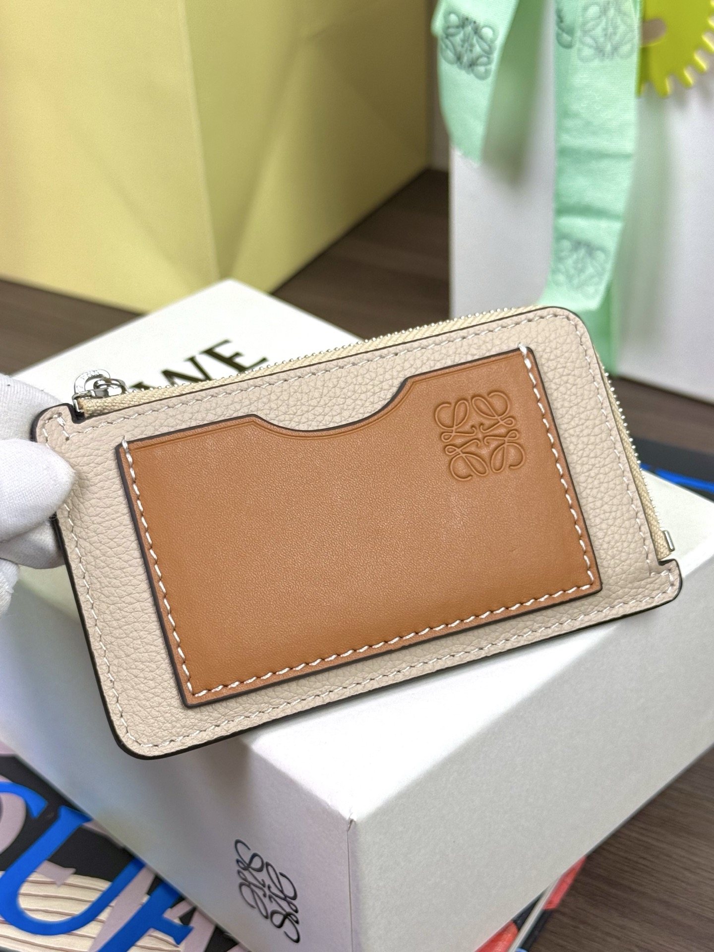 LOEWE ソフトグレインレザーコインカードケース-トップクオリティ