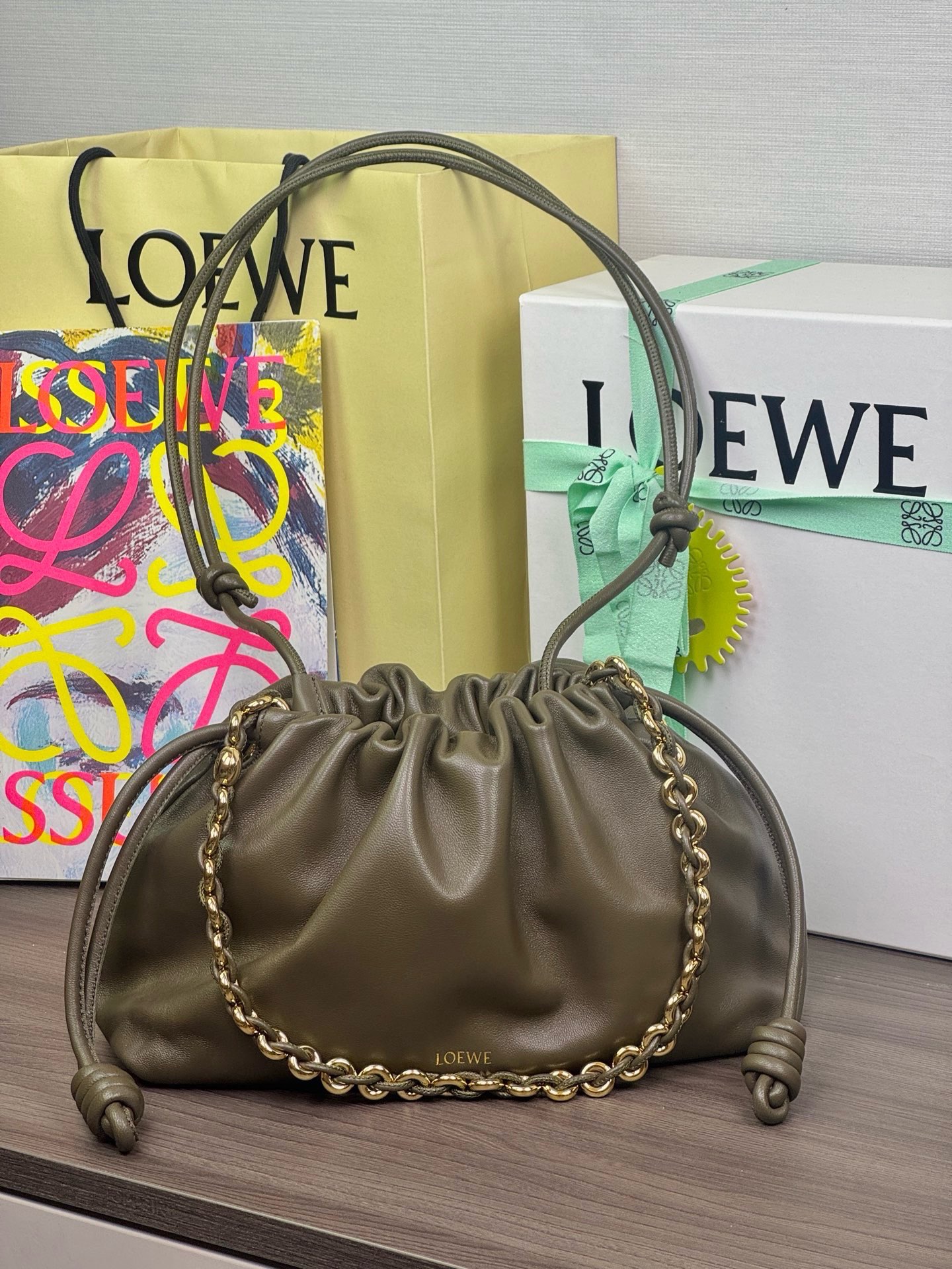 LOEWE Flamenco Purse moyen sac à chaîne 30 - qualité supérieure